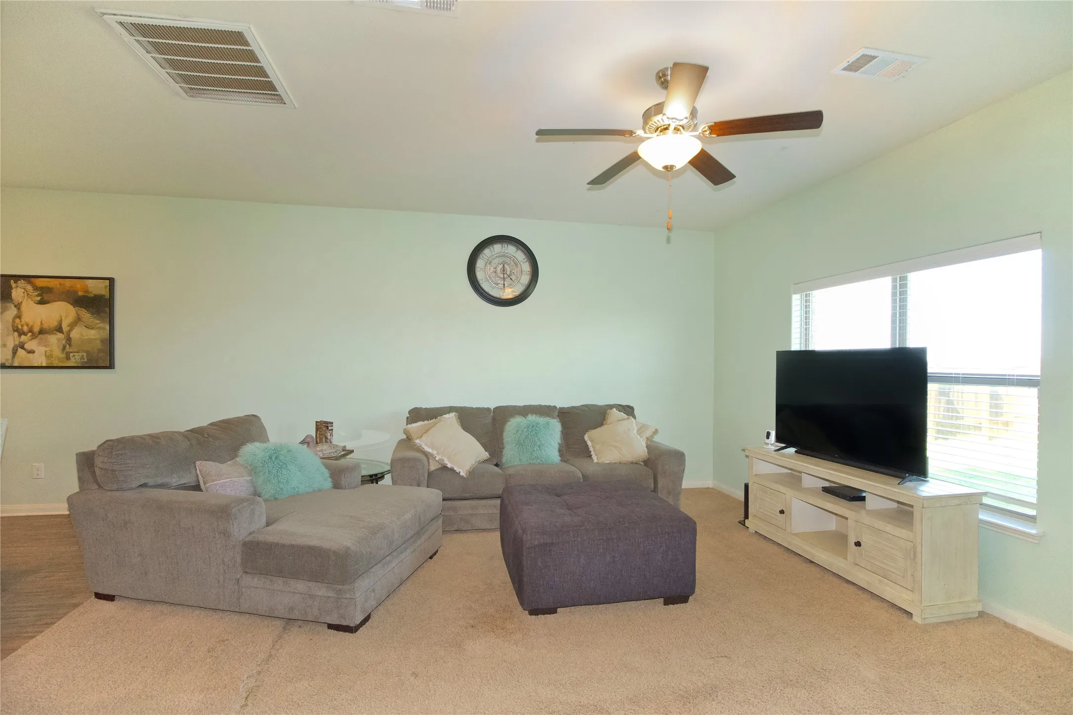 Single Family Residence For Sale in Denton County , 3026 Watercrest Drive, Sanger, Texas 76266, 5 Bedroom, 3 Bathroom, 2 Garage spaces, 2,629 Sqft, built in 2019, mls#21268175, Real Estate Agent in Sanger, Homes For Sale in Denton county, Homes For Sale in Sanger, Realtor in Sanger Texas, Real Estate Brokerage Independent Realty Texas, Luminita Cordes Realtor