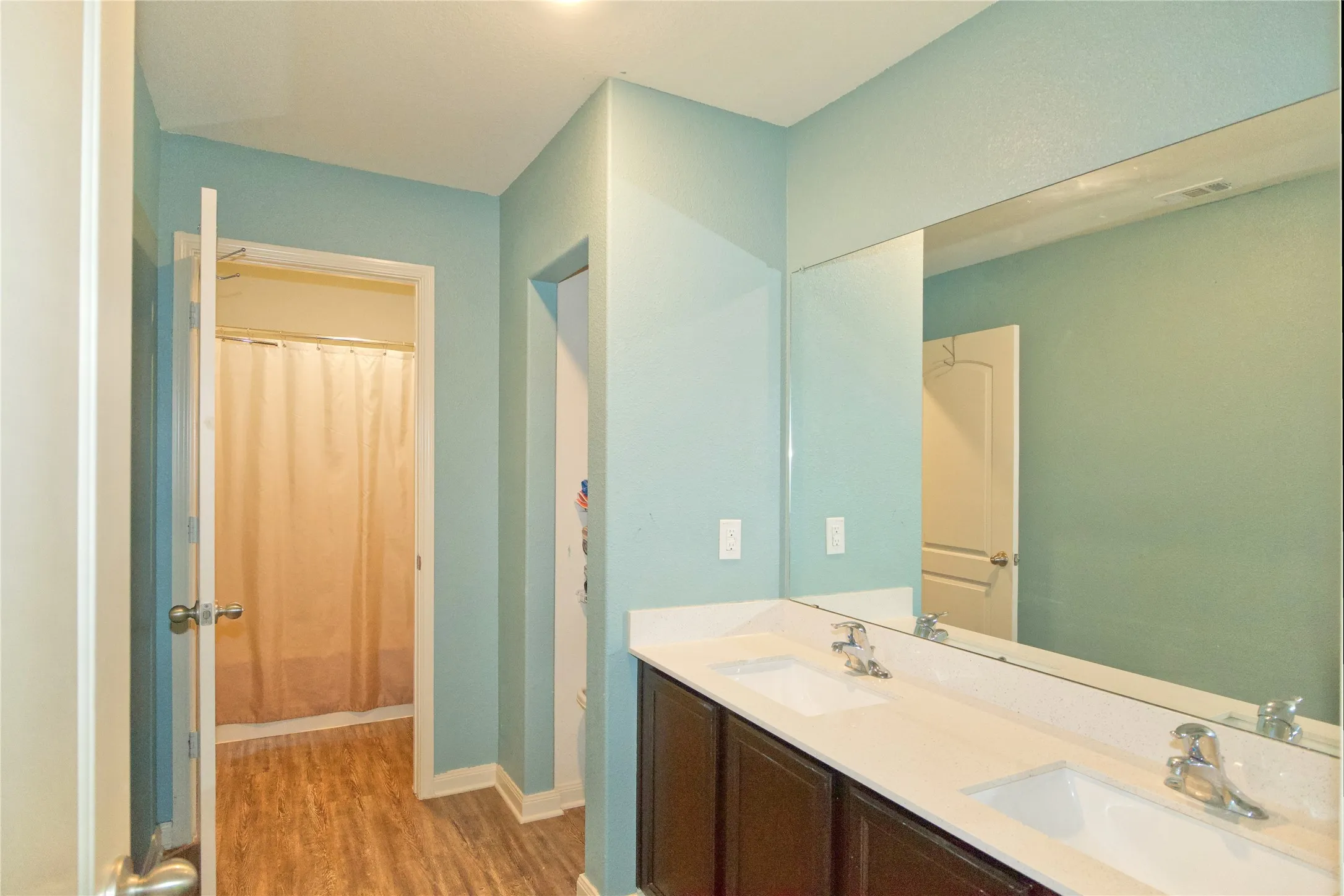 Single Family Residence For Sale in Denton County , 3026 Watercrest Drive, Sanger, Texas 76266, 5 Bedroom, 3 Bathroom, 2 Garage spaces, 2,629 Sqft, built in 2019, mls#21268175, Real Estate Agent in Sanger, Homes For Sale in Denton county, Homes For Sale in Sanger, Realtor in Sanger Texas, Real Estate Brokerage Independent Realty Texas, Luminita Cordes Realtor