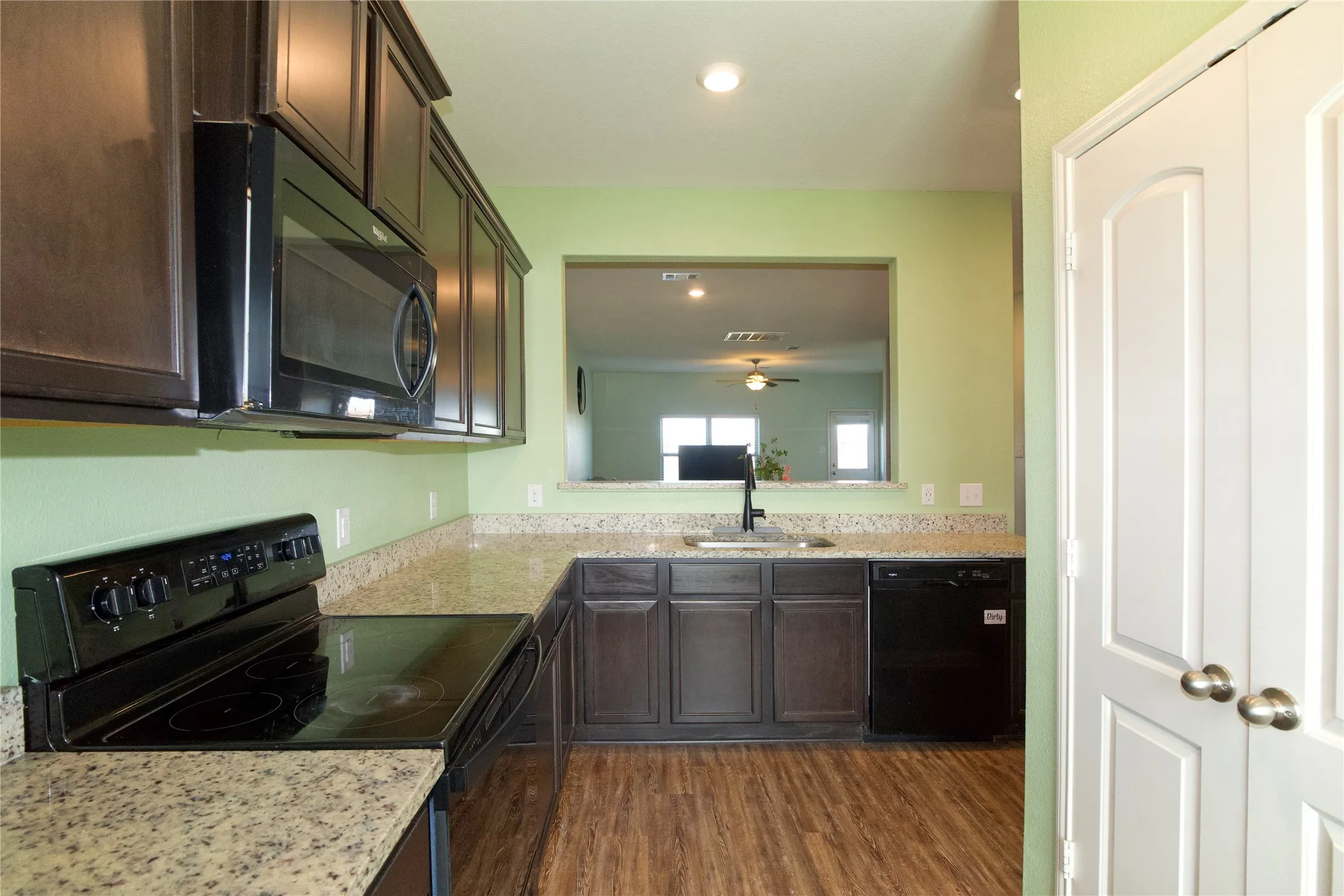 Single Family Residence For Sale in Denton County , 3026 Watercrest Drive, Sanger, Texas 76266, 5 Bedroom, 3 Bathroom, 2 Garage spaces, 2,629 Sqft, built in 2019, mls#21268175, Real Estate Agent in Sanger, Homes For Sale in Denton county, Homes For Sale in Sanger, Realtor in Sanger Texas, Real Estate Brokerage Independent Realty Texas, Luminita Cordes Realtor