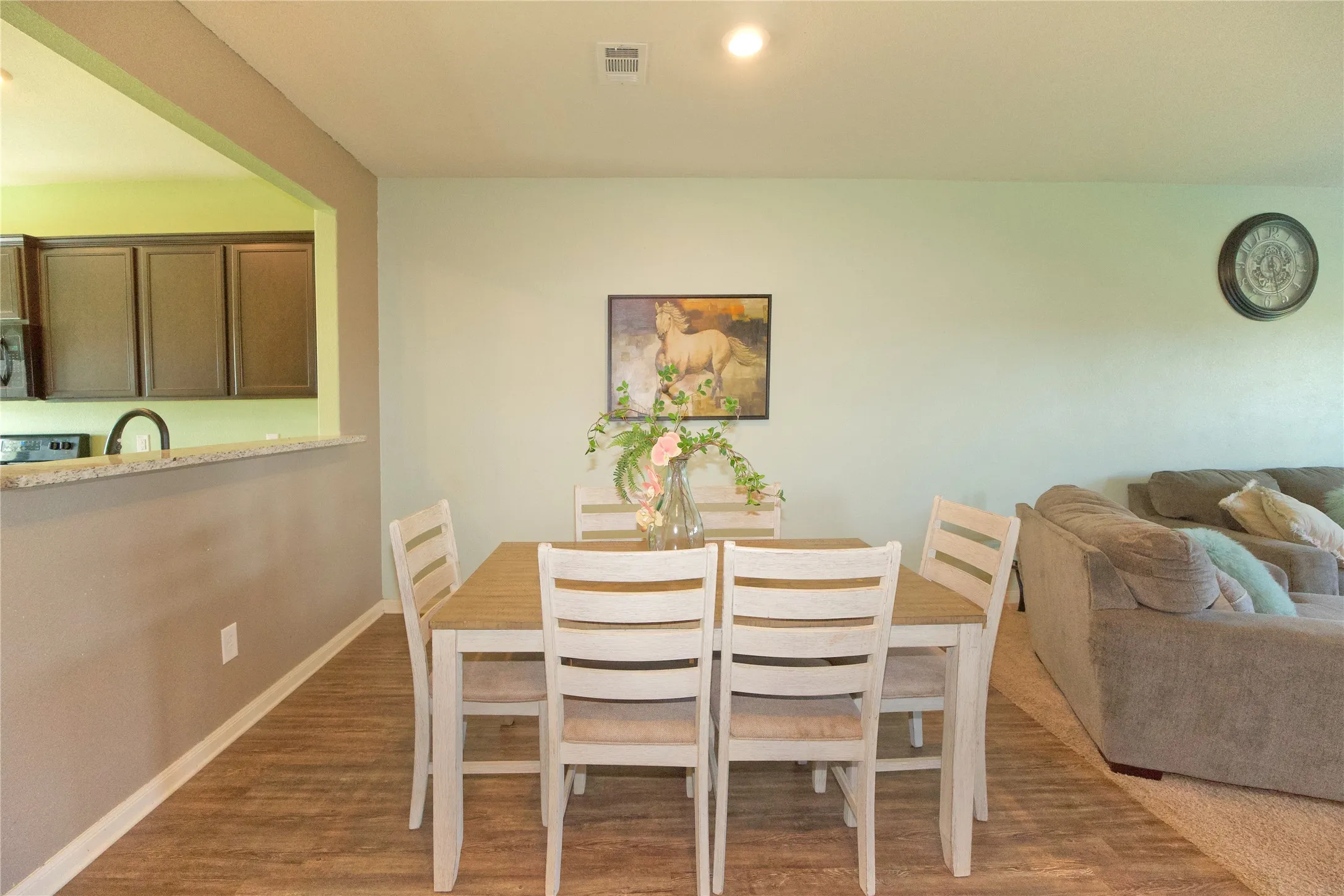 Single Family Residence For Sale in Denton County , 3026 Watercrest Drive, Sanger, Texas 76266, 5 Bedroom, 3 Bathroom, 2 Garage spaces, 2,629 Sqft, built in 2019, mls#21268175, Real Estate Agent in Sanger, Homes For Sale in Denton county, Homes For Sale in Sanger, Realtor in Sanger Texas, Real Estate Brokerage Independent Realty Texas, Luminita Cordes Realtor