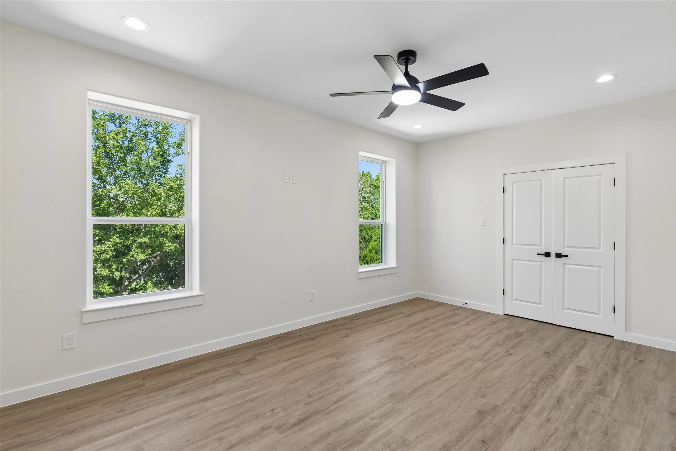 Single Family Residence For Sale in Dallas County , 3324 Navaro Street, Dallas, Texas 75212, 4 Bedroom, 4 Bathroom, Garage spaces, 2,236 Sqft, built in 2005, mls#21269329, Real Estate Agent in Dallas, Homes For Sale in Dallas county, Homes For Sale in Dallas, Realtor in Dallas Texas, Real Estate Brokerage Independent Realty Texas, Luminita Cordes Realtor