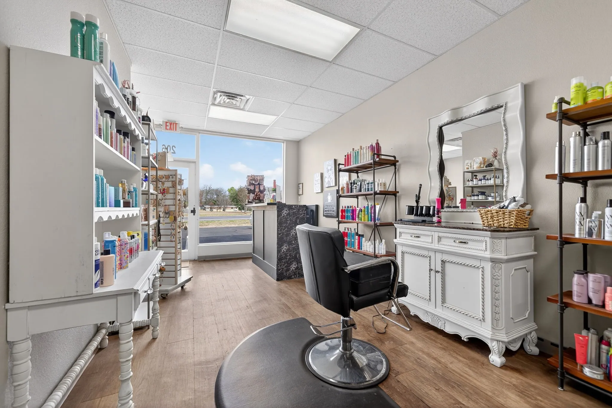 Business For Rent in Hopkins County , 200 Shannon Road W 206, Sulphur Springs, Texas 75482, 0, 0, Garage spaces, 0 Sqft, built in 1972, Price $1,400, mls#21271717, Real Estate Agent in Sulphur Springs, Homes For Rent in Hopkins county, Homes For Rent in Sulphur Springs, Realtor in Sulphur Springs Texas, Real Estate Brokerage Independent Realty Texas, Luminita Cordes Realtor