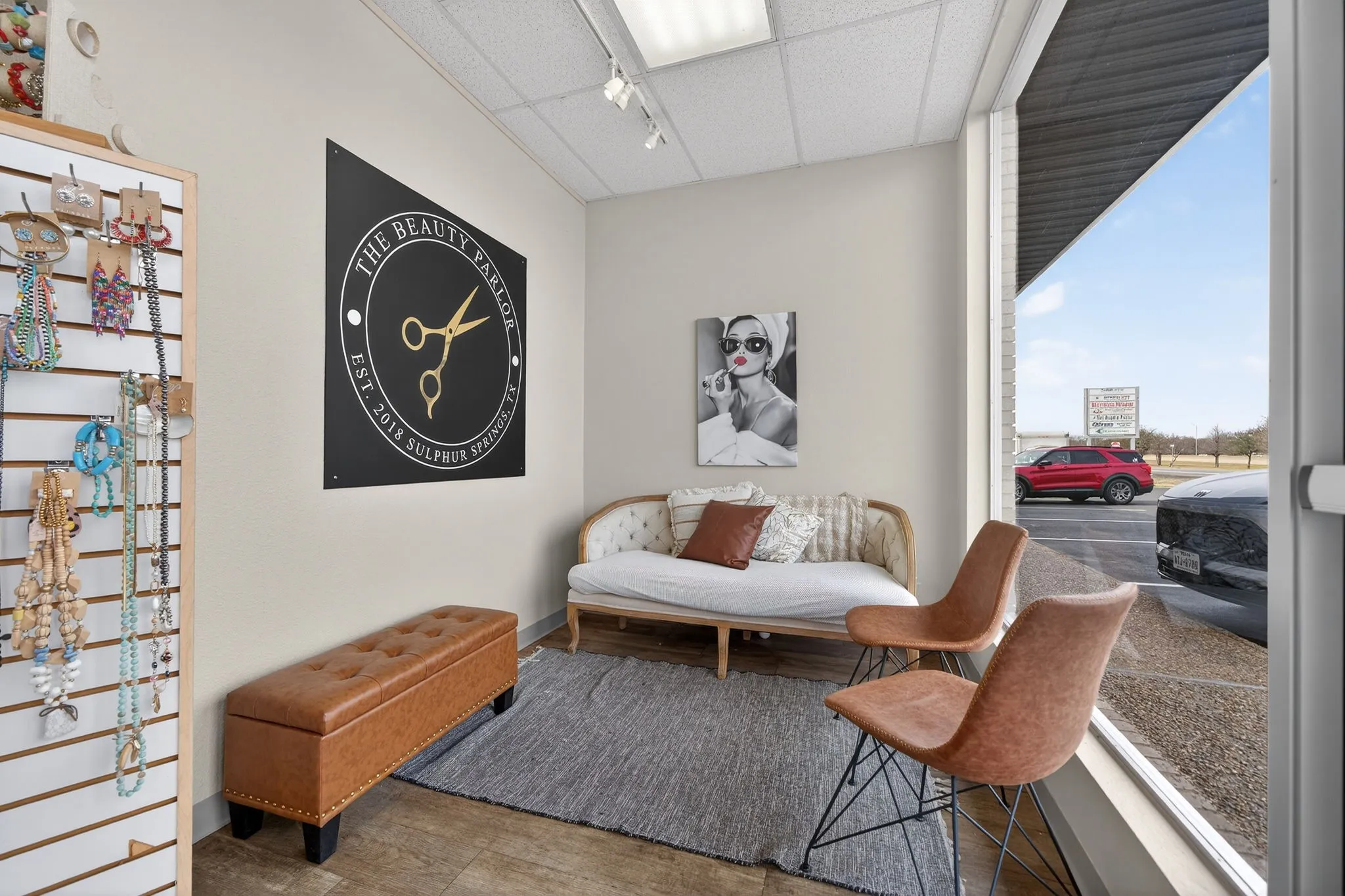 Business For Rent in Hopkins County , 200 Shannon Road W 206, Sulphur Springs, Texas 75482, 0, 0, Garage spaces, 0 Sqft, built in 1972, Price $1,400, mls#21271717, Real Estate Agent in Sulphur Springs, Homes For Rent in Hopkins county, Homes For Rent in Sulphur Springs, Realtor in Sulphur Springs Texas, Real Estate Brokerage Independent Realty Texas, Luminita Cordes Realtor