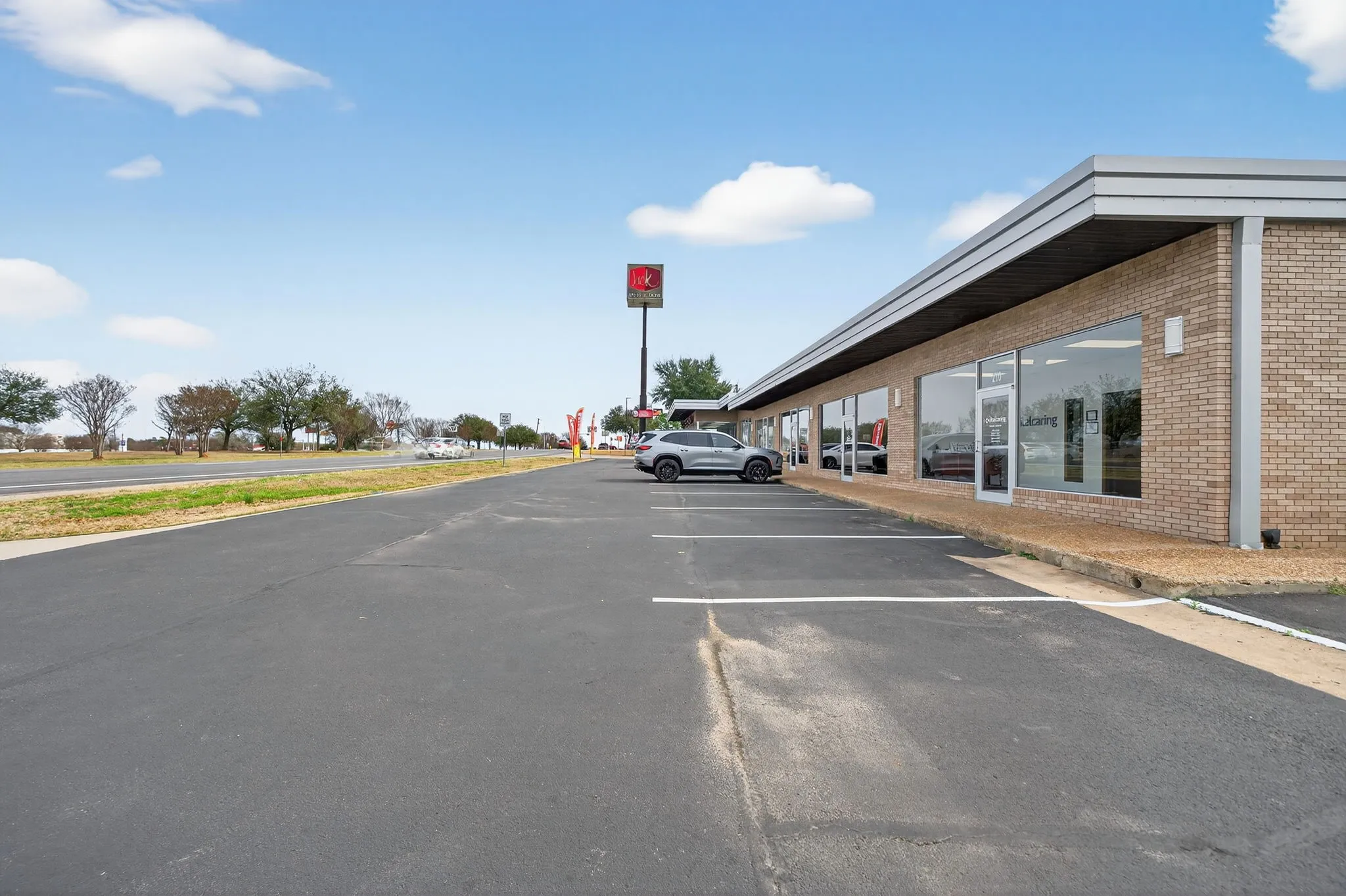 Business For Rent in Hopkins County , 200 Shannon Road W 206, Sulphur Springs, Texas 75482, 0, 0, Garage spaces, 0 Sqft, built in 1972, Price $1,400, mls#21271717, Real Estate Agent in Sulphur Springs, Homes For Rent in Hopkins county, Homes For Rent in Sulphur Springs, Realtor in Sulphur Springs Texas, Real Estate Brokerage Independent Realty Texas, Luminita Cordes Realtor