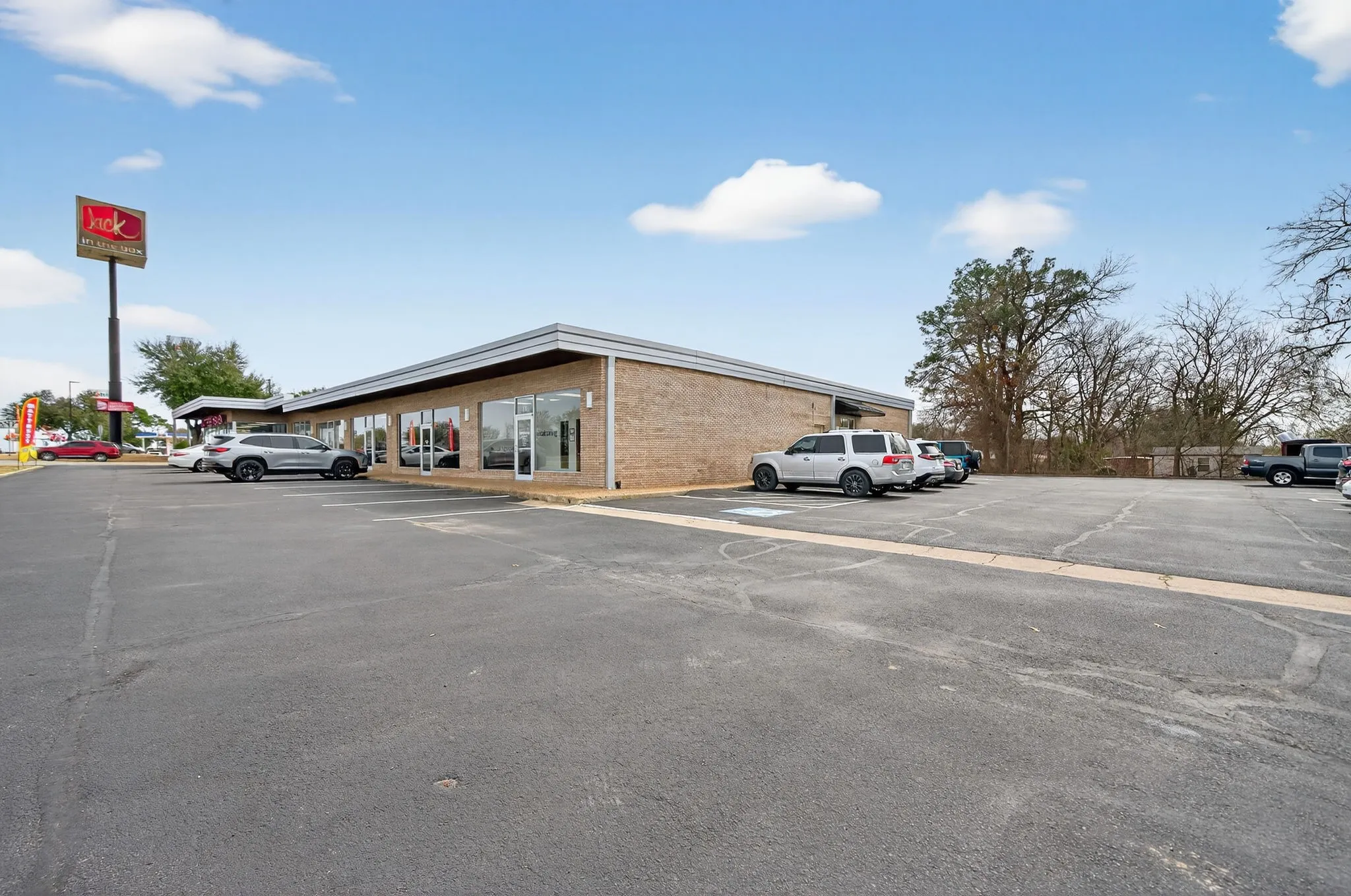 Business For Rent in Hopkins County , 200 Shannon Road W 206, Sulphur Springs, Texas 75482, 0, 0, Garage spaces, 0 Sqft, built in 1972, Price $1,400, mls#21271717, Real Estate Agent in Sulphur Springs, Homes For Rent in Hopkins county, Homes For Rent in Sulphur Springs, Realtor in Sulphur Springs Texas, Real Estate Brokerage Independent Realty Texas, Luminita Cordes Realtor