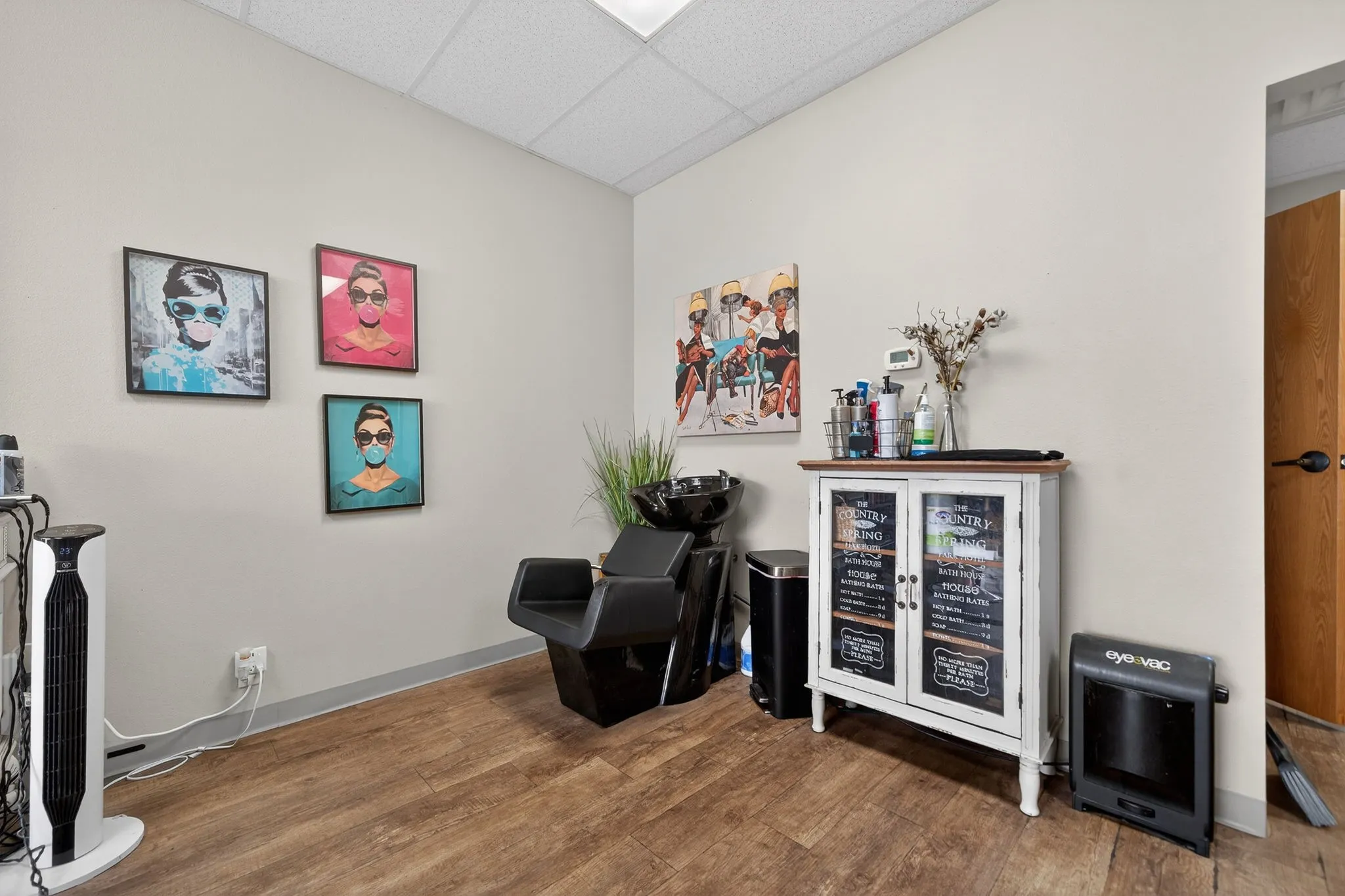 Business For Rent in Hopkins County , 200 Shannon Road W 206, Sulphur Springs, Texas 75482, 0, 0, Garage spaces, 0 Sqft, built in 1972, Price $1,400, mls#21271717, Real Estate Agent in Sulphur Springs, Homes For Rent in Hopkins county, Homes For Rent in Sulphur Springs, Realtor in Sulphur Springs Texas, Real Estate Brokerage Independent Realty Texas, Luminita Cordes Realtor
