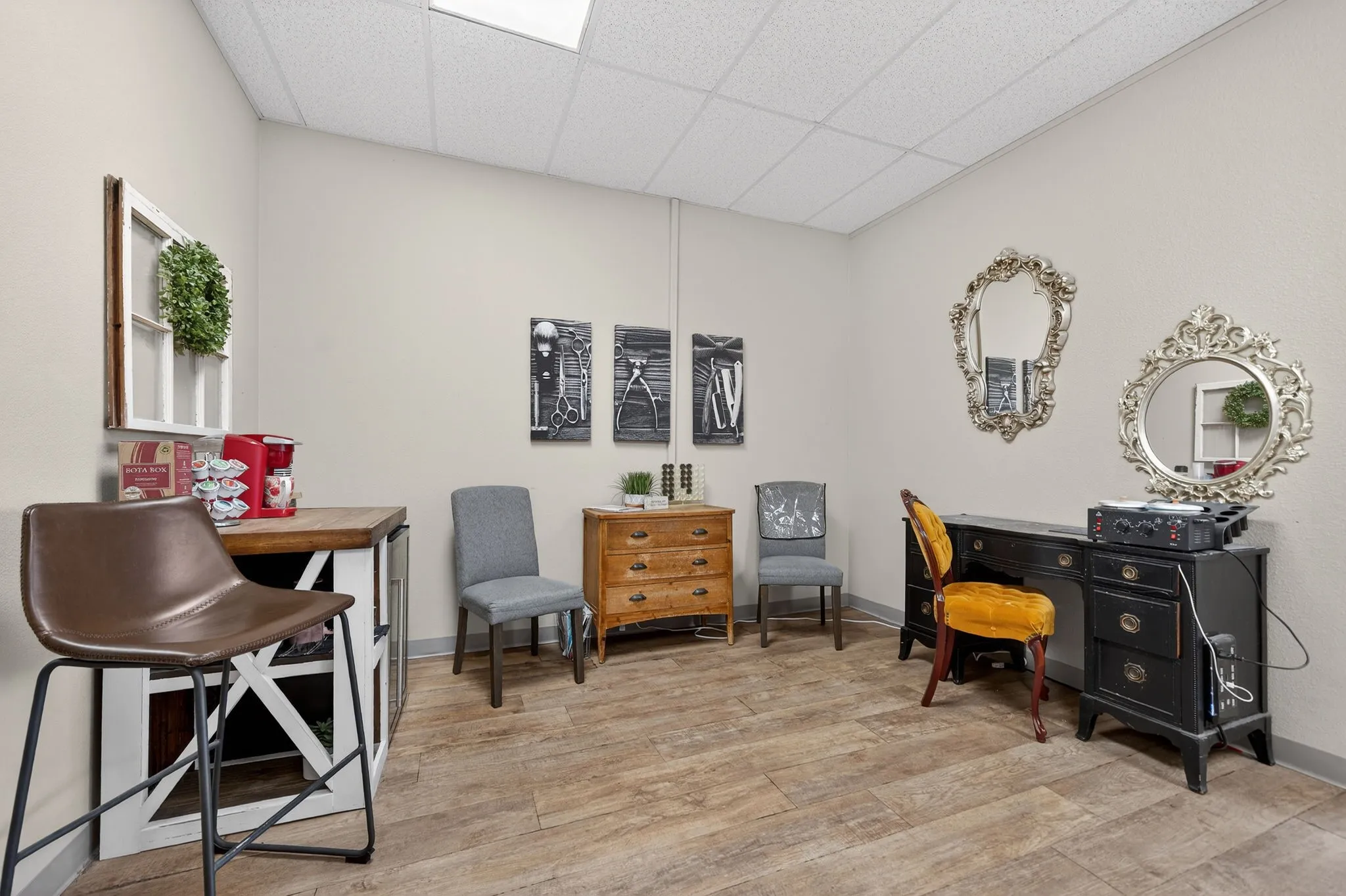 Business For Rent in Hopkins County , 200 Shannon Road W 206, Sulphur Springs, Texas 75482, 0, 0, Garage spaces, 0 Sqft, built in 1972, Price $1,400, mls#21271717, Real Estate Agent in Sulphur Springs, Homes For Rent in Hopkins county, Homes For Rent in Sulphur Springs, Realtor in Sulphur Springs Texas, Real Estate Brokerage Independent Realty Texas, Luminita Cordes Realtor
