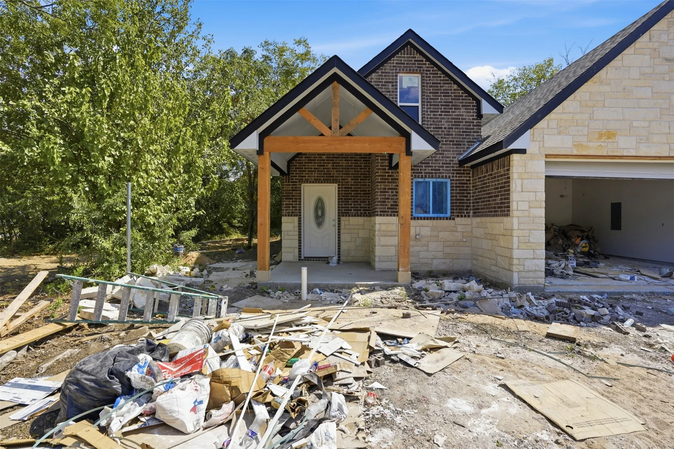 Single Family Residence For Sale in Johnson County , 306 Royal Street, Cleburne, Texas 76031, 3 Bedroom, 2 Bathroom, 2 Garage spaces, 1,607 Sqft, built in 2026, mls#21268038, Real Estate Agent in Cleburne, Homes For Sale in Johnson county, Homes For Sale in Cleburne, Realtor in Cleburne Texas, Real Estate Brokerage Independent Realty Texas, Luminita Cordes Realtor