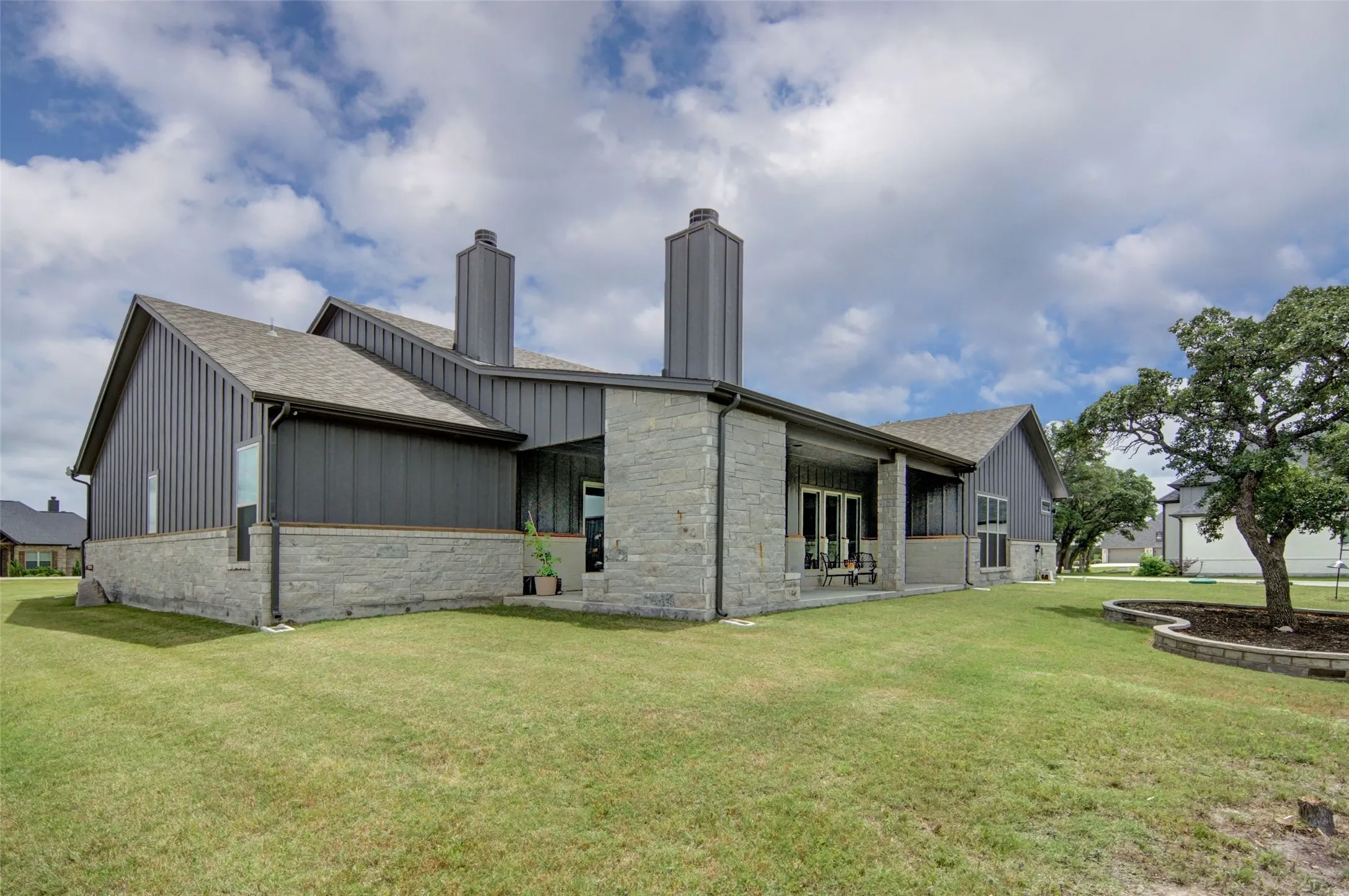 Single Family Residence For Sale in Parker County , 242 Coalson Crossing, Azle, Texas 76020, 4 Bedroom, 3 Bathroom, 3 Garage spaces, 2,579 Sqft, built in 2023, mls#21268600, Real Estate Agent in Azle, Homes For Sale in Parker county, Homes For Sale in Azle, Realtor in Azle Texas, Real Estate Brokerage Independent Realty Texas, Luminita Cordes Realtor