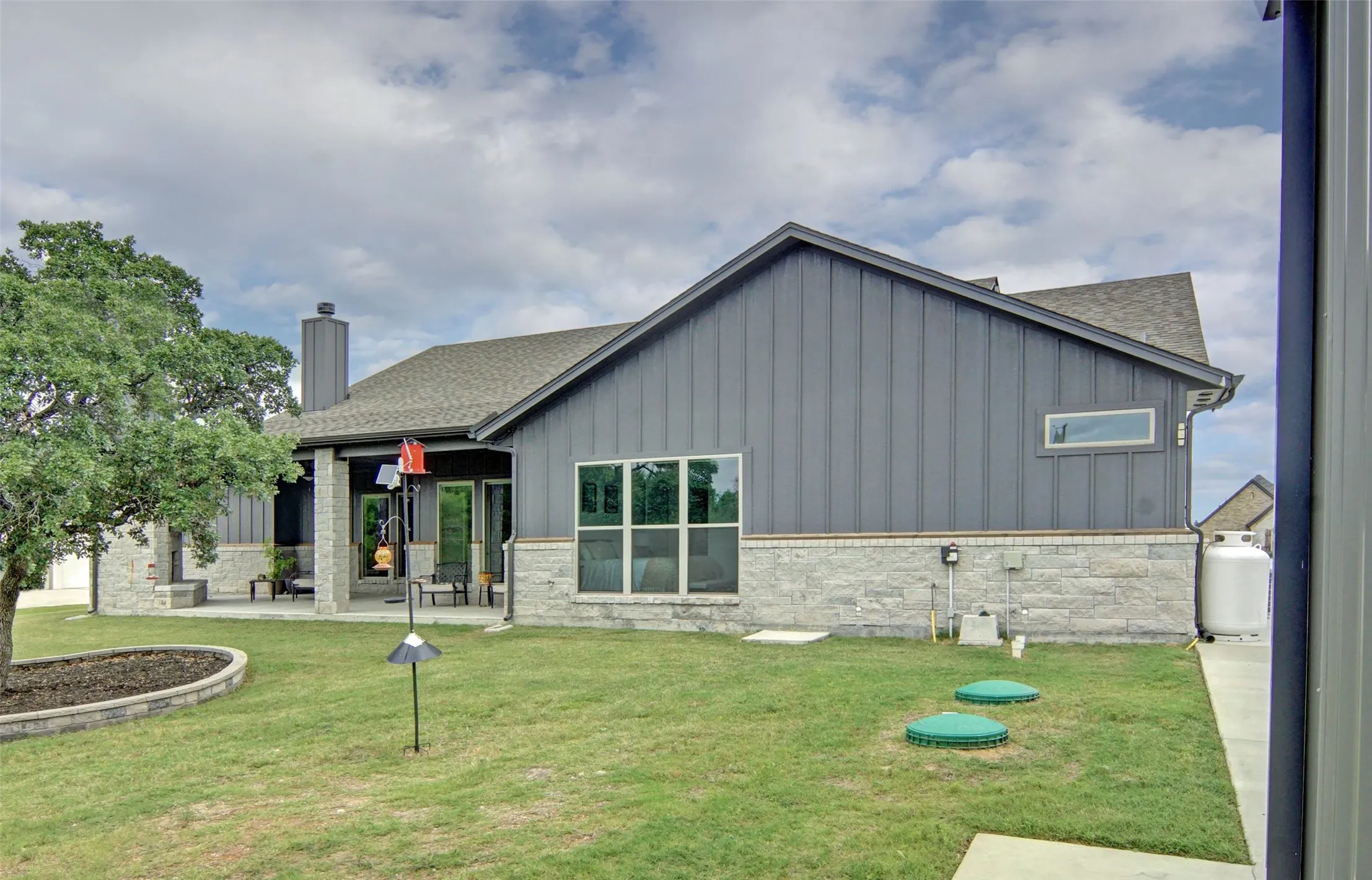 Single Family Residence For Sale in Parker County , 242 Coalson Crossing, Azle, Texas 76020, 4 Bedroom, 3 Bathroom, 3 Garage spaces, 2,579 Sqft, built in 2023, mls#21268600, Real Estate Agent in Azle, Homes For Sale in Parker county, Homes For Sale in Azle, Realtor in Azle Texas, Real Estate Brokerage Independent Realty Texas, Luminita Cordes Realtor