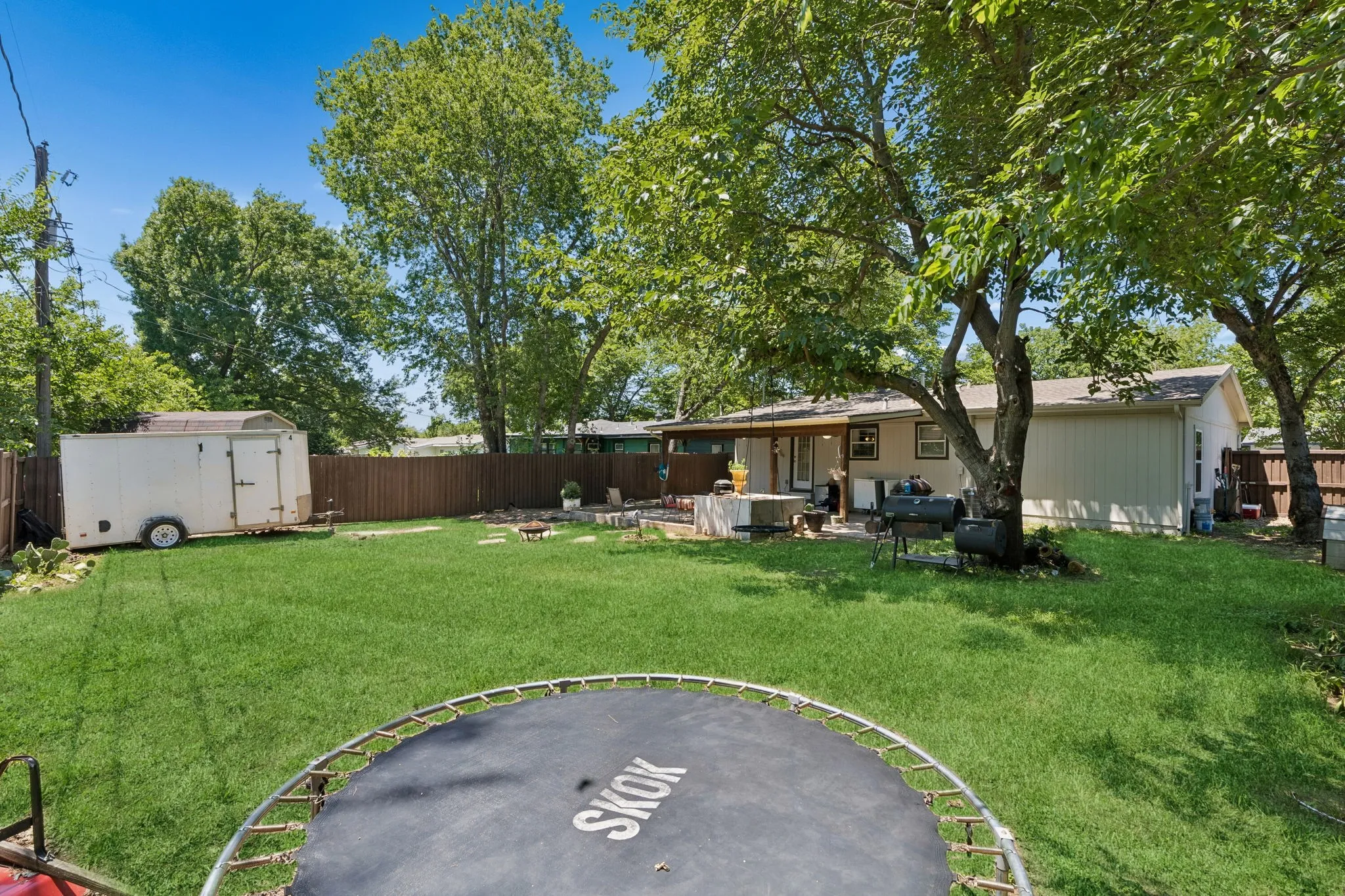 Single Family Residence For Sale in Tarrant County , 6642 Onyx Drive N, North Richland Hills, Texas 76180, 3 Bedroom, 2 Bathroom, Garage spaces, 1,230 Sqft, built in 1953, mls#21271137, Real Estate Agent in North Richland Hills, Homes For Sale in Tarrant county, Homes For Sale in North Richland Hills, Realtor in North Richland Hills Texas, Real Estate Brokerage Independent Realty Texas, Luminita Cordes Realtor