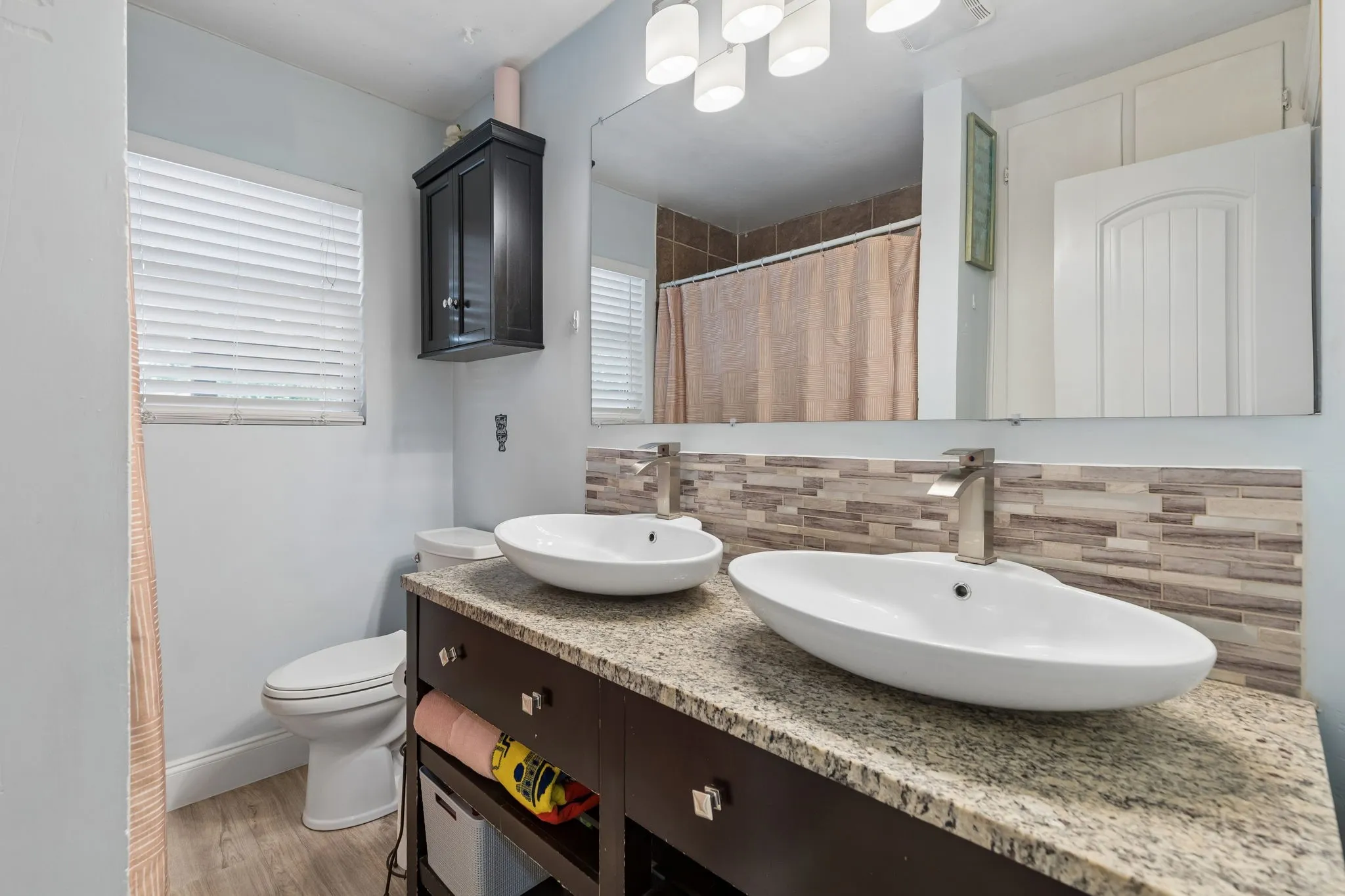 Single Family Residence For Sale in Tarrant County , 6642 Onyx Drive N, North Richland Hills, Texas 76180, 3 Bedroom, 2 Bathroom, Garage spaces, 1,230 Sqft, built in 1953, mls#21271137, Real Estate Agent in North Richland Hills, Homes For Sale in Tarrant county, Homes For Sale in North Richland Hills, Realtor in North Richland Hills Texas, Real Estate Brokerage Independent Realty Texas, Luminita Cordes Realtor