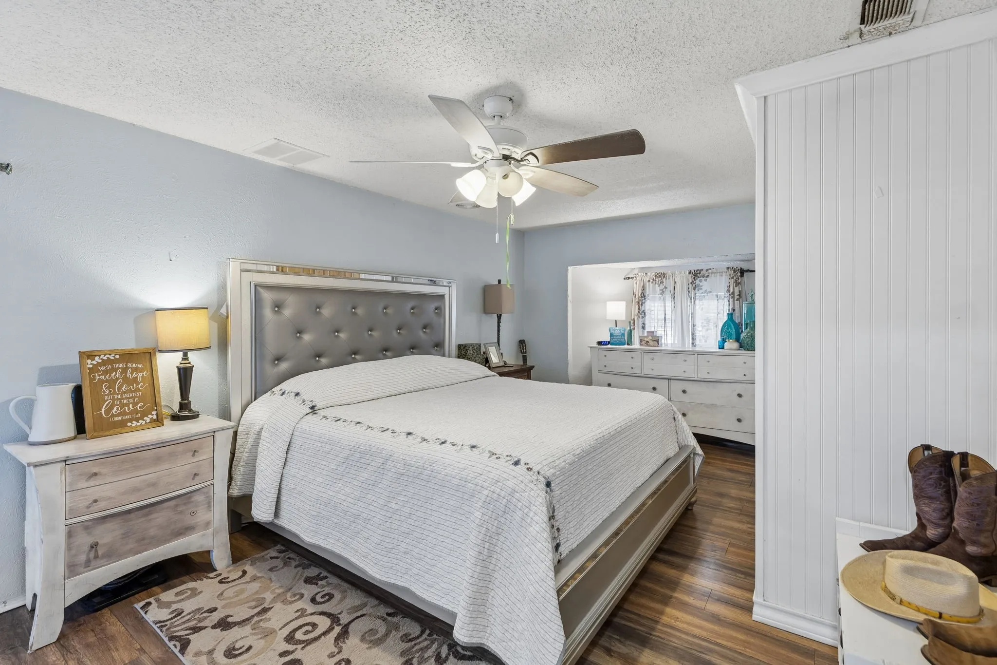 Single Family Residence For Sale in Tarrant County , 6642 Onyx Drive N, North Richland Hills, Texas 76180, 3 Bedroom, 2 Bathroom, Garage spaces, 1,230 Sqft, built in 1953, mls#21271137, Real Estate Agent in North Richland Hills, Homes For Sale in Tarrant county, Homes For Sale in North Richland Hills, Realtor in North Richland Hills Texas, Real Estate Brokerage Independent Realty Texas, Luminita Cordes Realtor