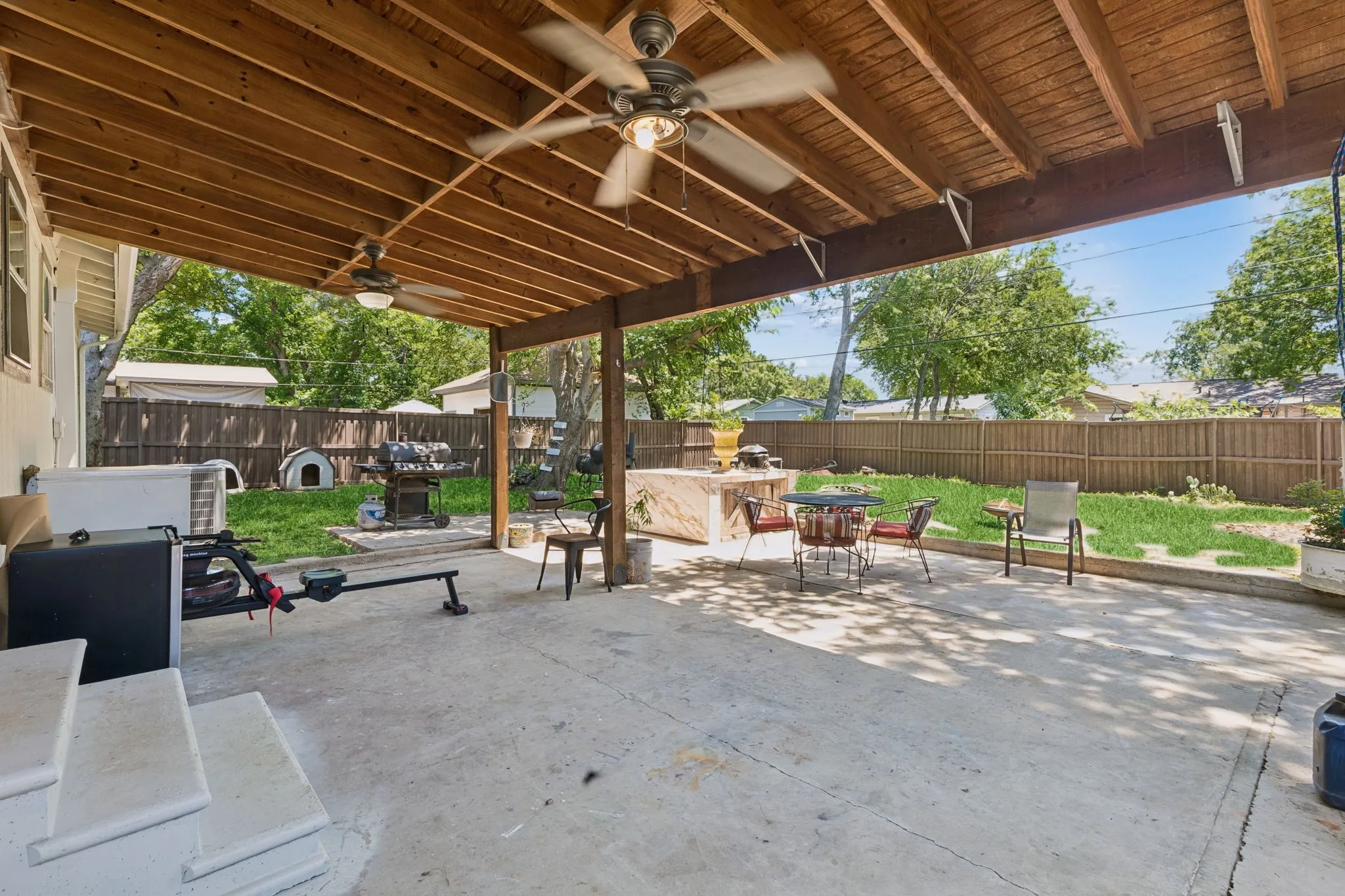 Single Family Residence For Sale in Tarrant County , 6642 Onyx Drive N, North Richland Hills, Texas 76180, 3 Bedroom, 2 Bathroom, Garage spaces, 1,230 Sqft, built in 1953, mls#21271137, Real Estate Agent in North Richland Hills, Homes For Sale in Tarrant county, Homes For Sale in North Richland Hills, Realtor in North Richland Hills Texas, Real Estate Brokerage Independent Realty Texas, Luminita Cordes Realtor