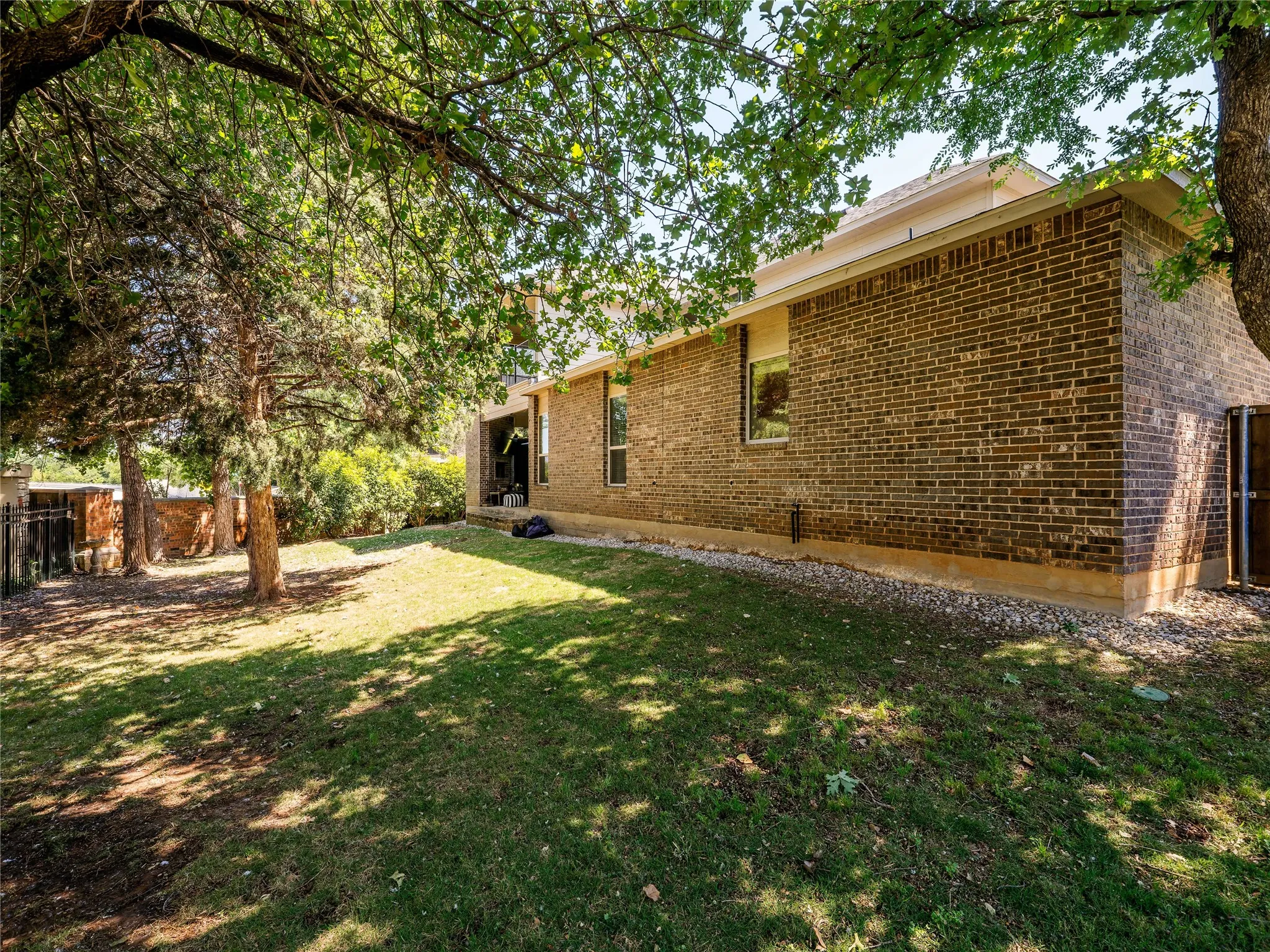 Single Family Residence For Sale in Denton County , 3023 Kiln Drive, Corinth, Texas 76210, 4 Bedroom, 3 Bathroom, 3 Garage spaces, 3,335 Sqft, built in 2010, mls#21268007, Real Estate Agent in Corinth, Homes For Sale in Denton county, Homes For Sale in Corinth, Realtor in Corinth Texas, Real Estate Brokerage Independent Realty Texas, Luminita Cordes Realtor