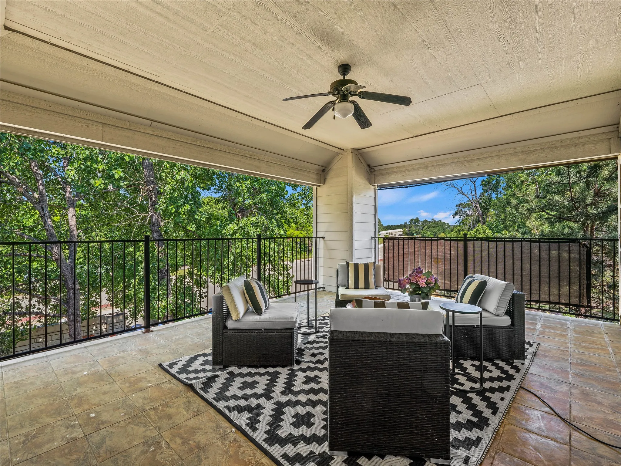 Single Family Residence For Sale in Denton County , 3023 Kiln Drive, Corinth, Texas 76210, 4 Bedroom, 3 Bathroom, 3 Garage spaces, 3,335 Sqft, built in 2010, mls#21268007, Real Estate Agent in Corinth, Homes For Sale in Denton county, Homes For Sale in Corinth, Realtor in Corinth Texas, Real Estate Brokerage Independent Realty Texas, Luminita Cordes Realtor