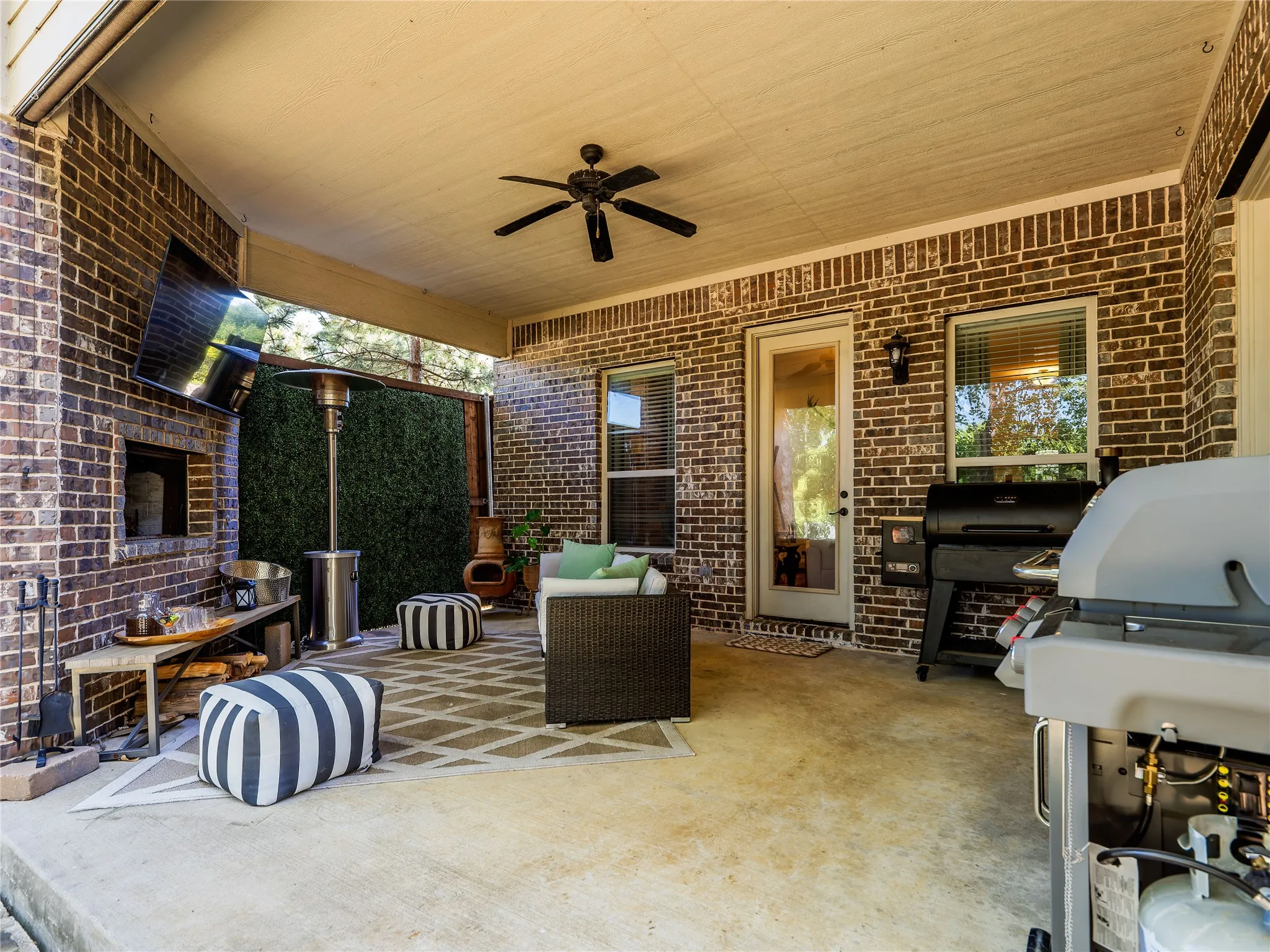 Single Family Residence For Sale in Denton County , 3023 Kiln Drive, Corinth, Texas 76210, 4 Bedroom, 3 Bathroom, 3 Garage spaces, 3,335 Sqft, built in 2010, mls#21268007, Real Estate Agent in Corinth, Homes For Sale in Denton county, Homes For Sale in Corinth, Realtor in Corinth Texas, Real Estate Brokerage Independent Realty Texas, Luminita Cordes Realtor