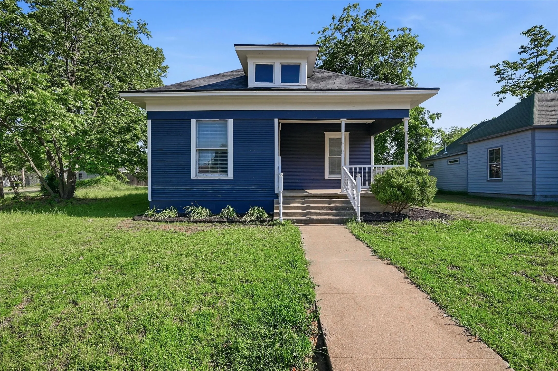 Single Family Residence For Sale