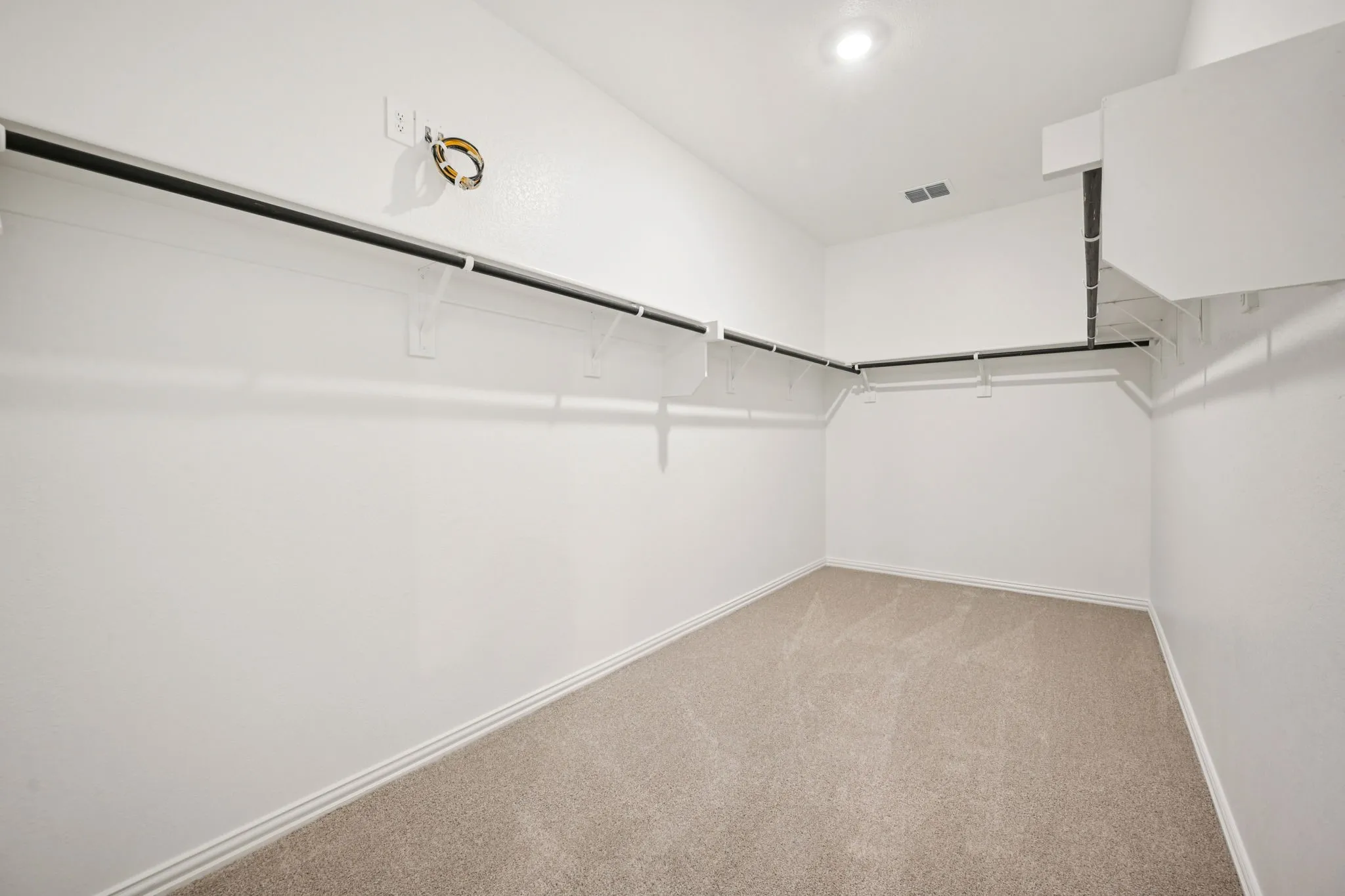 Photo is not of the actual home, but is an inspirational photo of builder’s model home and may depict options, furnishings, and/or decorator features that are not included.