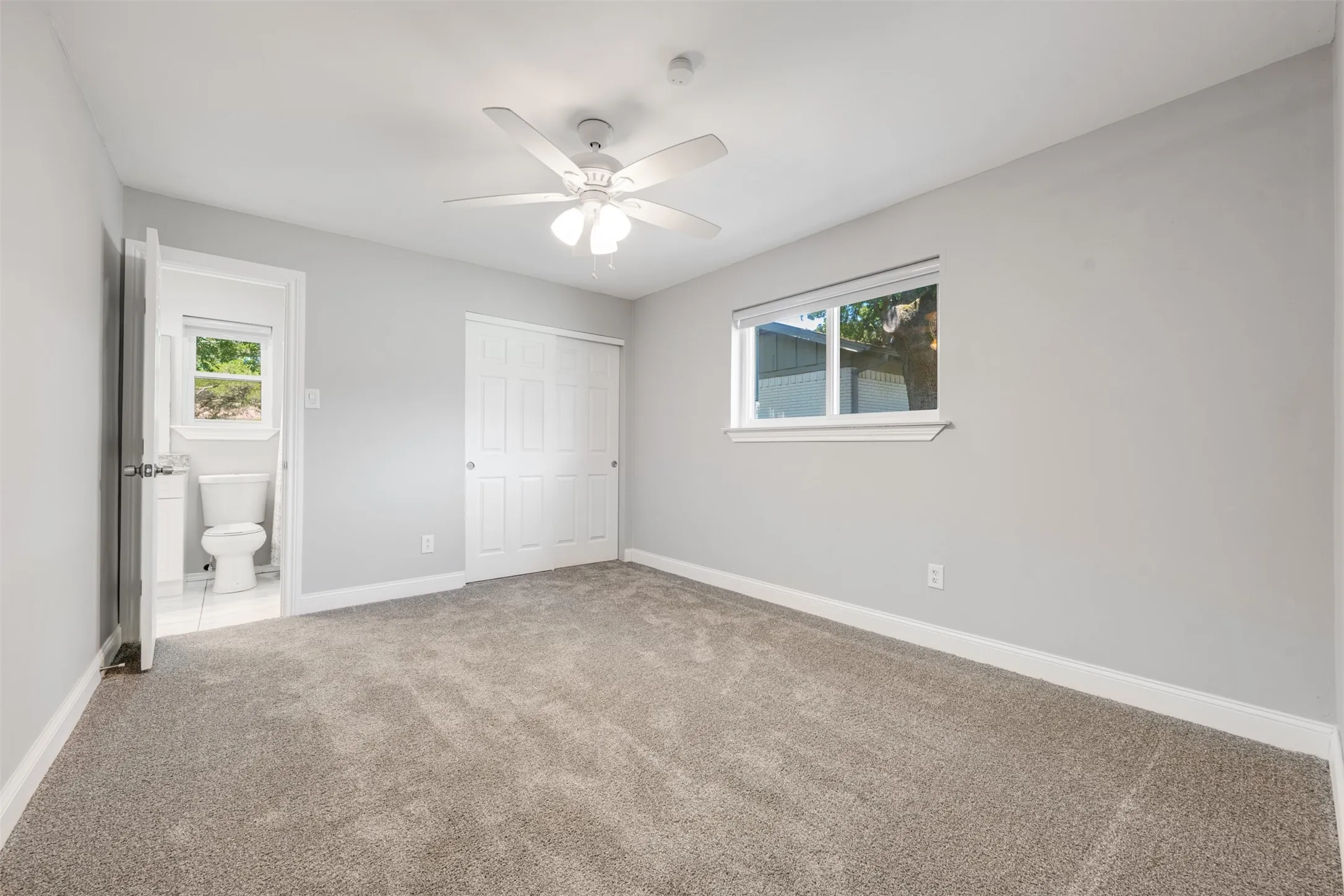 Single Family Residence For Sale in Hunt County , 3011 Tanglewood Drive, Commerce, Texas 75428, 3 Bedroom, 2 Bathroom, 2 Garage spaces, 1,890 Sqft, built in 1967, mls#21271788, Real Estate Agent in Commerce, Homes For Sale in Hunt county, Homes For Sale in Commerce, Realtor in Commerce Texas, Real Estate Brokerage Independent Realty Texas, Luminita Cordes Realtor