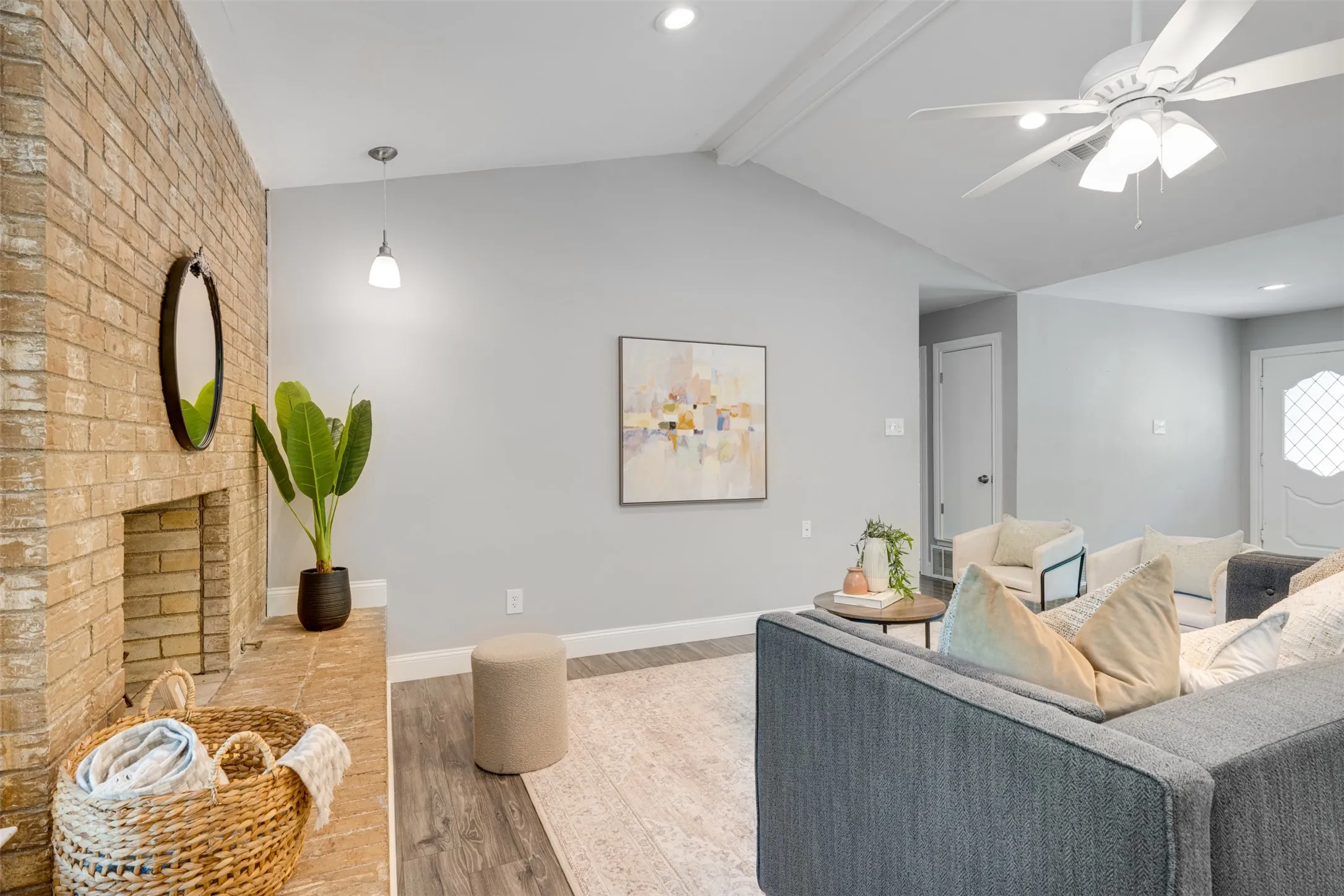 Single Family Residence For Sale in Hunt County , 3011 Tanglewood Drive, Commerce, Texas 75428, 3 Bedroom, 2 Bathroom, 2 Garage spaces, 1,890 Sqft, built in 1967, mls#21271788, Real Estate Agent in Commerce, Homes For Sale in Hunt county, Homes For Sale in Commerce, Realtor in Commerce Texas, Real Estate Brokerage Independent Realty Texas, Luminita Cordes Realtor