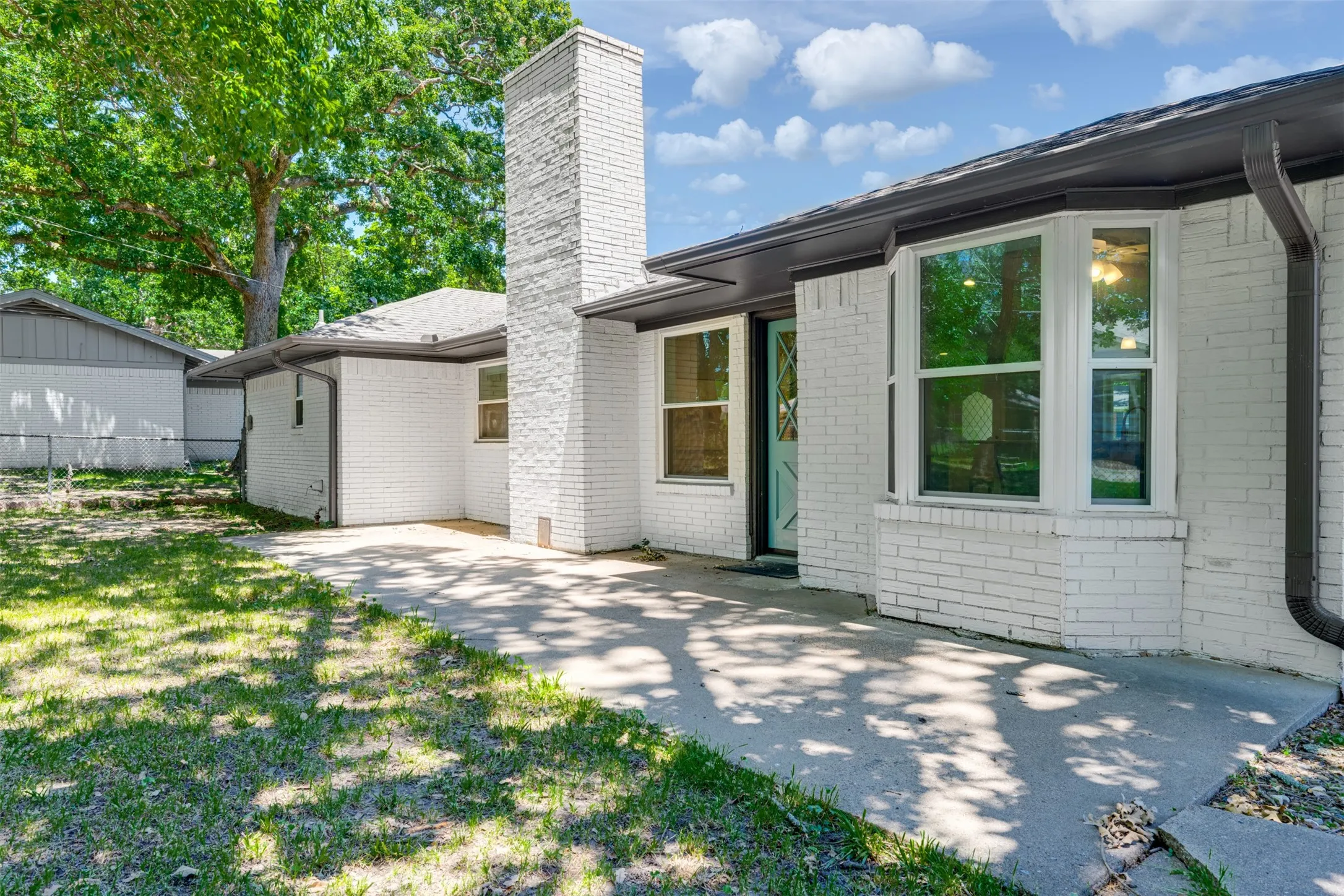 Single Family Residence For Sale in Hunt County , 3011 Tanglewood Drive, Commerce, Texas 75428, 3 Bedroom, 2 Bathroom, 2 Garage spaces, 1,890 Sqft, built in 1967, mls#21271788, Real Estate Agent in Commerce, Homes For Sale in Hunt county, Homes For Sale in Commerce, Realtor in Commerce Texas, Real Estate Brokerage Independent Realty Texas, Luminita Cordes Realtor