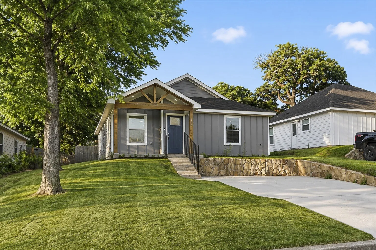 Single Family Residence For Sale in Grayson County , 422 E Shepherd Street, Denison, Texas 75021, 3 Bedroom, 2 Bathroom, Garage spaces, 1,170 Sqft, built in 2022, mls#21263675, Real Estate Agent in Denison, Homes For Sale in Grayson county, Homes For Sale in Denison, Realtor in Denison Texas, Real Estate Brokerage Independent Realty Texas, Luminita Cordes Realtor