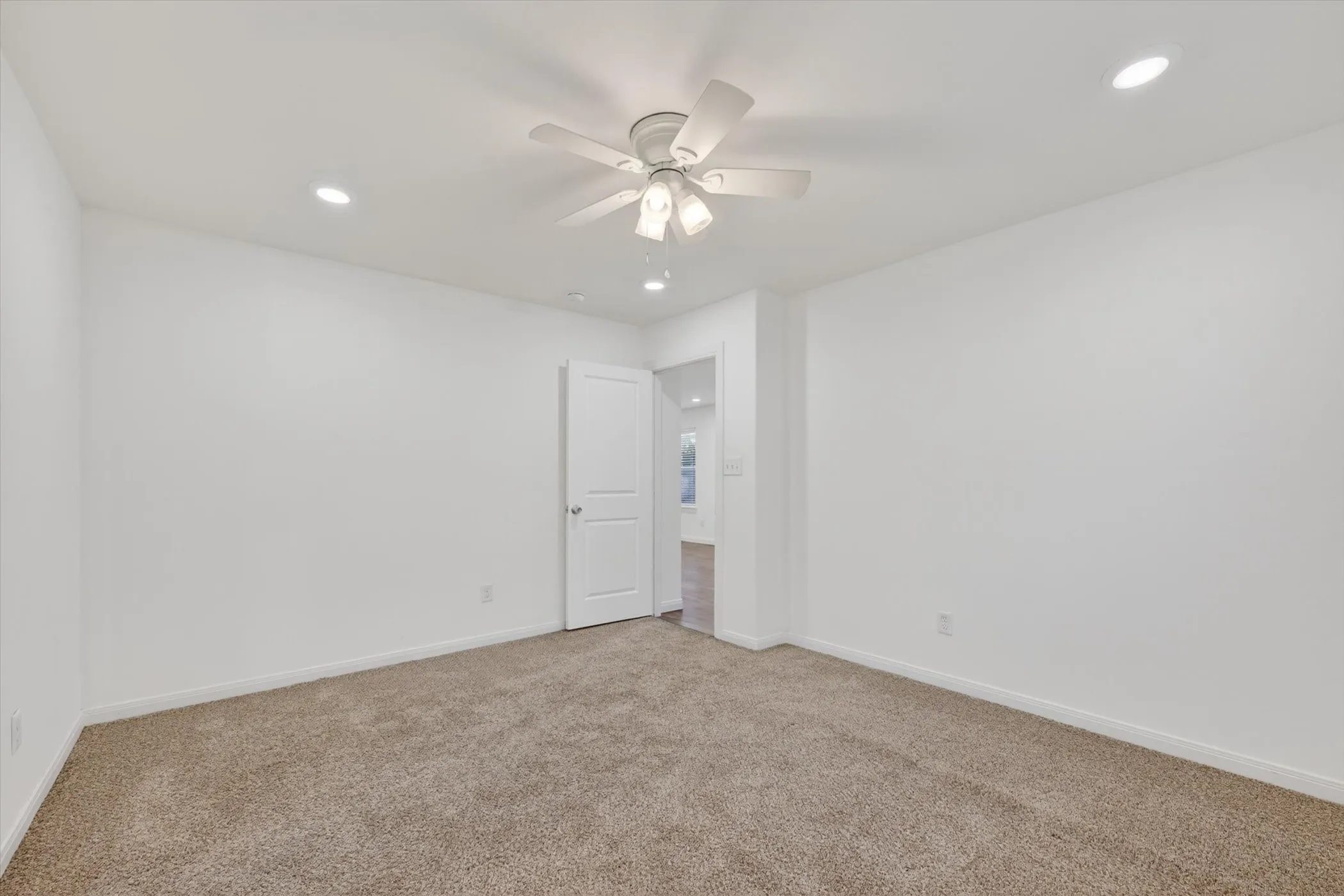 Single Family Residence For Sale in Grayson County , 422 E Shepherd Street, Denison, Texas 75021, 3 Bedroom, 2 Bathroom, Garage spaces, 1,170 Sqft, built in 2022, mls#21263675, Real Estate Agent in Denison, Homes For Sale in Grayson county, Homes For Sale in Denison, Realtor in Denison Texas, Real Estate Brokerage Independent Realty Texas, Luminita Cordes Realtor