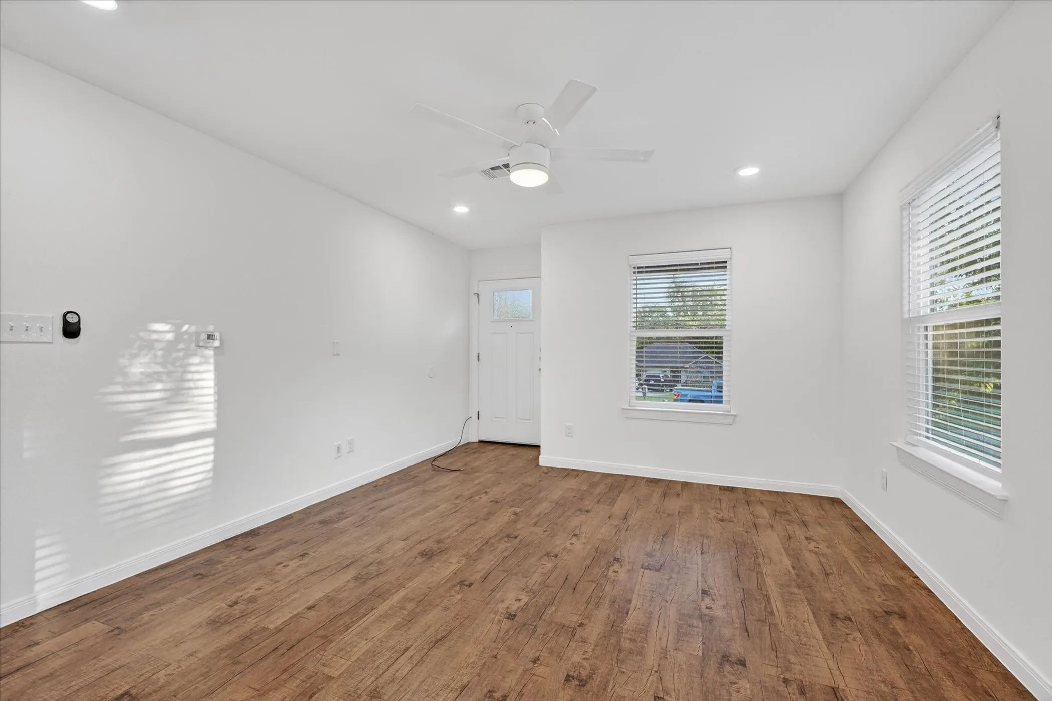 Single Family Residence For Sale in Grayson County , 422 E Shepherd Street, Denison, Texas 75021, 3 Bedroom, 2 Bathroom, Garage spaces, 1,170 Sqft, built in 2022, mls#21263675, Real Estate Agent in Denison, Homes For Sale in Grayson county, Homes For Sale in Denison, Realtor in Denison Texas, Real Estate Brokerage Independent Realty Texas, Luminita Cordes Realtor