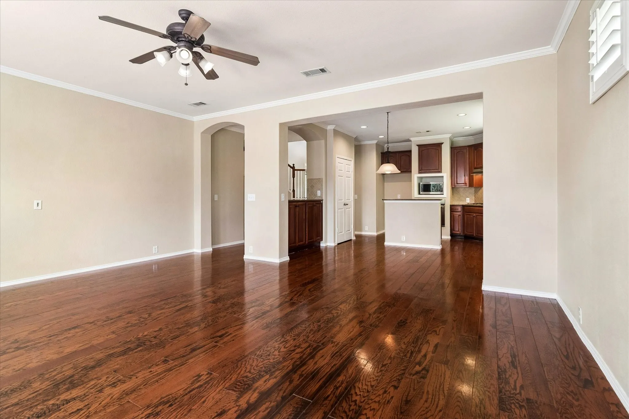 Single Family Residence For Rent in Denton County , 2374 Aspermount Drive, Frisco, Texas 75033, 4 Bedroom, 3 Bathroom, 2 Garage spaces, 3,127 Sqft, built in 2005, mls#21266069, Real Estate Agent in Frisco, Homes For Rent in Denton county, Homes For Rent in Frisco, Realtor in Frisco Texas, Real Estate Brokerage Independent Realty Texas, Luminita Cordes Realtor