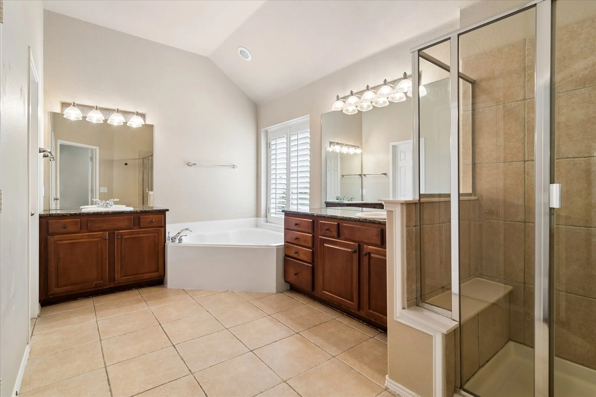 Single Family Residence For Rent in Denton County , 2374 Aspermount Drive, Frisco, Texas 75033, 4 Bedroom, 3 Bathroom, 2 Garage spaces, 3,127 Sqft, built in 2005, mls#21266069, Real Estate Agent in Frisco, Homes For Rent in Denton county, Homes For Rent in Frisco, Realtor in Frisco Texas, Real Estate Brokerage Independent Realty Texas, Luminita Cordes Realtor