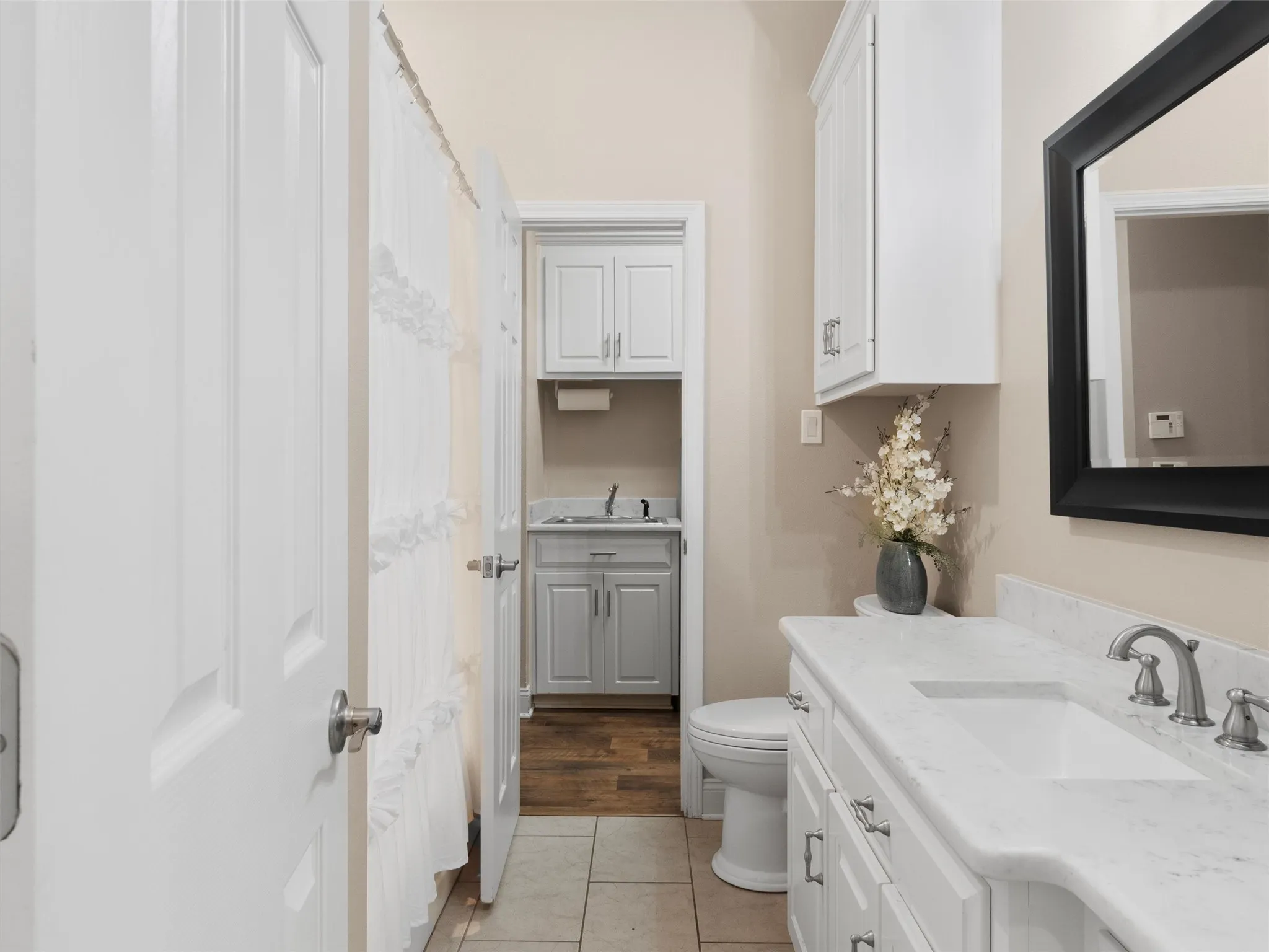 Single Family Residence For Sale in Gregg County , 1103 Marigold Lane, Longview, Texas 75604, 3 Bedroom, 3 Bathroom, 2 Garage spaces, 3,056 Sqft, built in 1995, mls#21271902, Real Estate Agent in Longview, Homes For Sale in Gregg county, Homes For Sale in Longview, Realtor in Longview Texas, Real Estate Brokerage Independent Realty Texas, Luminita Cordes Realtor