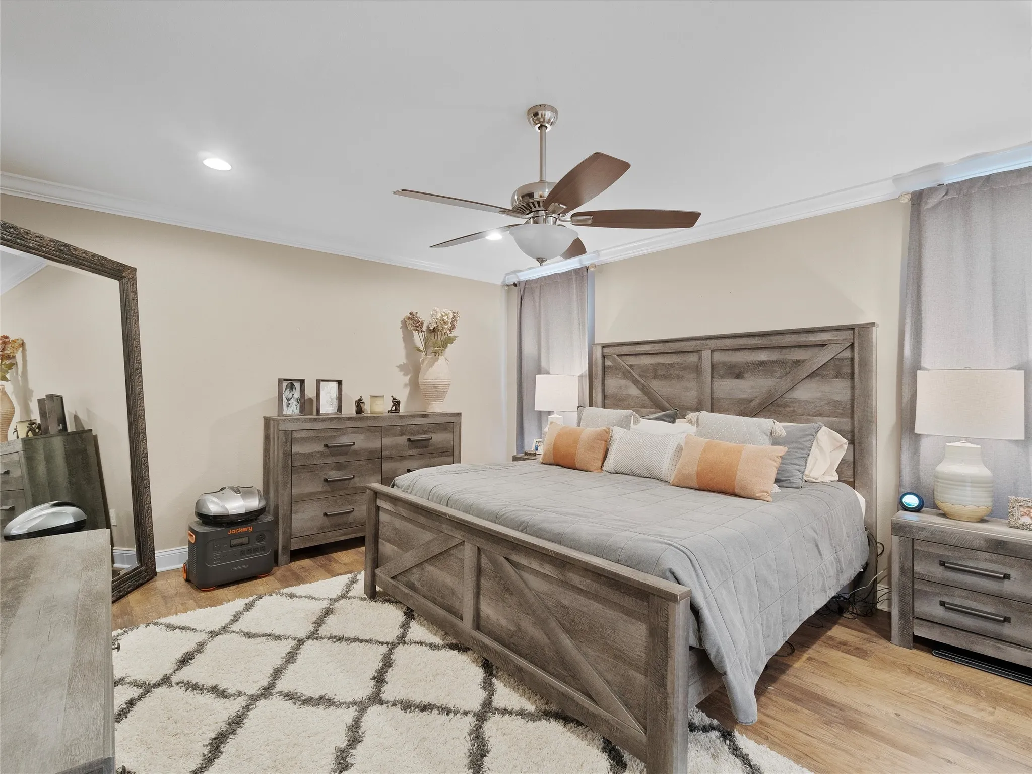 Single Family Residence For Sale in Gregg County , 1103 Marigold Lane, Longview, Texas 75604, 3 Bedroom, 3 Bathroom, 2 Garage spaces, 3,056 Sqft, built in 1995, mls#21271902, Real Estate Agent in Longview, Homes For Sale in Gregg county, Homes For Sale in Longview, Realtor in Longview Texas, Real Estate Brokerage Independent Realty Texas, Luminita Cordes Realtor