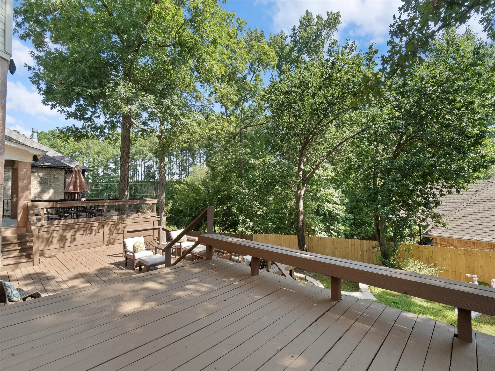 Single Family Residence For Sale in Gregg County , 1103 Marigold Lane, Longview, Texas 75604, 3 Bedroom, 3 Bathroom, 2 Garage spaces, 3,056 Sqft, built in 1995, mls#21271902, Real Estate Agent in Longview, Homes For Sale in Gregg county, Homes For Sale in Longview, Realtor in Longview Texas, Real Estate Brokerage Independent Realty Texas, Luminita Cordes Realtor