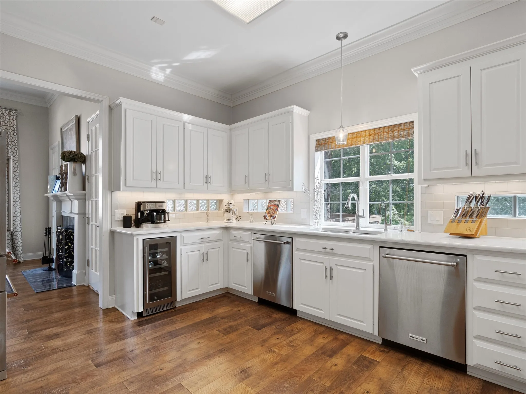 Single Family Residence For Sale in Gregg County , 1103 Marigold Lane, Longview, Texas 75604, 3 Bedroom, 3 Bathroom, 2 Garage spaces, 3,056 Sqft, built in 1995, mls#21271902, Real Estate Agent in Longview, Homes For Sale in Gregg county, Homes For Sale in Longview, Realtor in Longview Texas, Real Estate Brokerage Independent Realty Texas, Luminita Cordes Realtor
