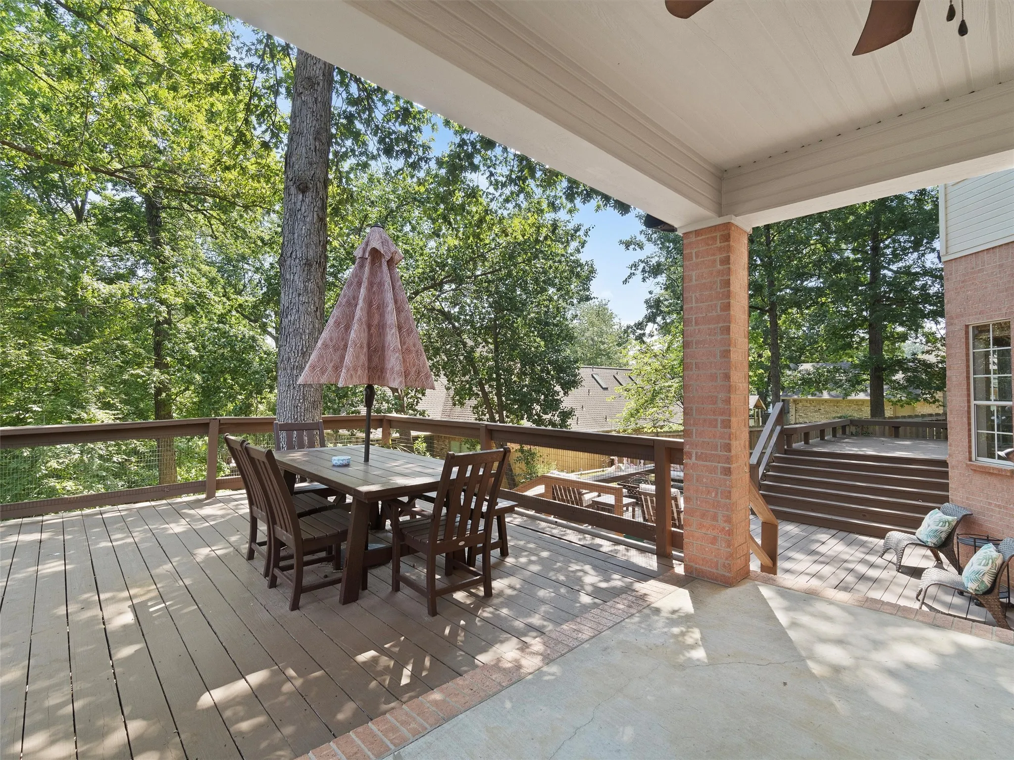 Single Family Residence For Sale in Gregg County , 1103 Marigold Lane, Longview, Texas 75604, 3 Bedroom, 3 Bathroom, 2 Garage spaces, 3,056 Sqft, built in 1995, mls#21271902, Real Estate Agent in Longview, Homes For Sale in Gregg county, Homes For Sale in Longview, Realtor in Longview Texas, Real Estate Brokerage Independent Realty Texas, Luminita Cordes Realtor