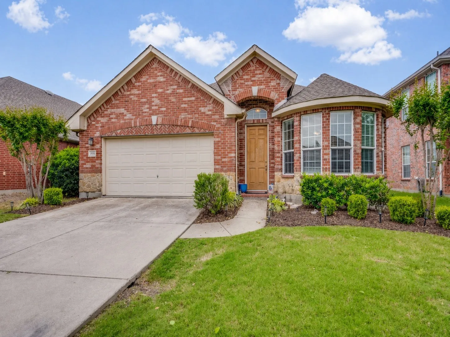 Single Family Residence For Rent