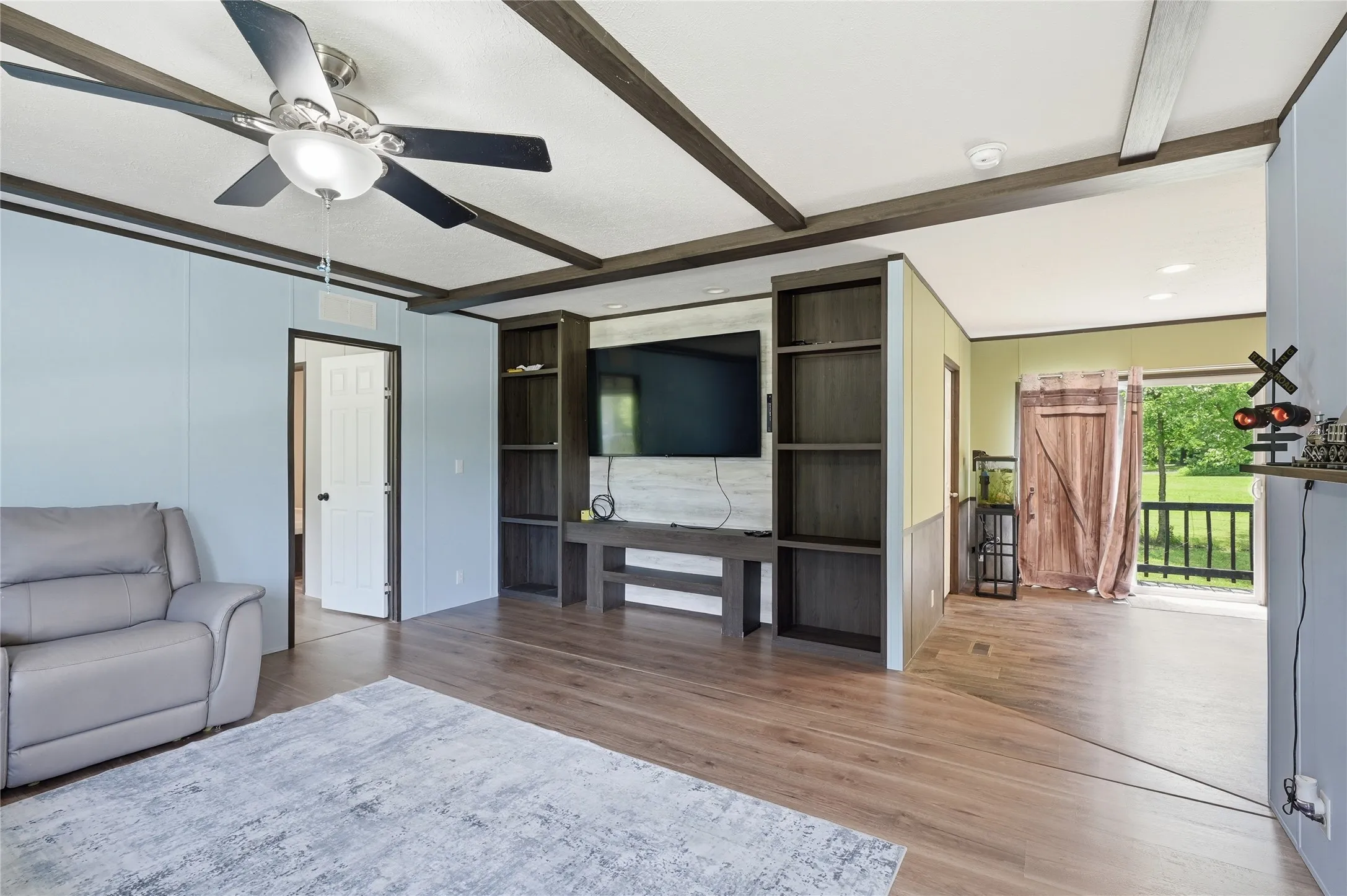 Mobile Home For Sale in Grayson County , 1742 Reynolds Lane, Sherman, Texas 75092, 3 Bedroom, 2 Bathroom, Garage spaces, 1,475 Sqft, built in 2020, mls#21271196, Real Estate Agent in Sherman, Homes For Sale in Grayson county, Homes For Sale in Sherman, Realtor in Sherman Texas, Real Estate Brokerage Independent Realty Texas, Luminita Cordes Realtor