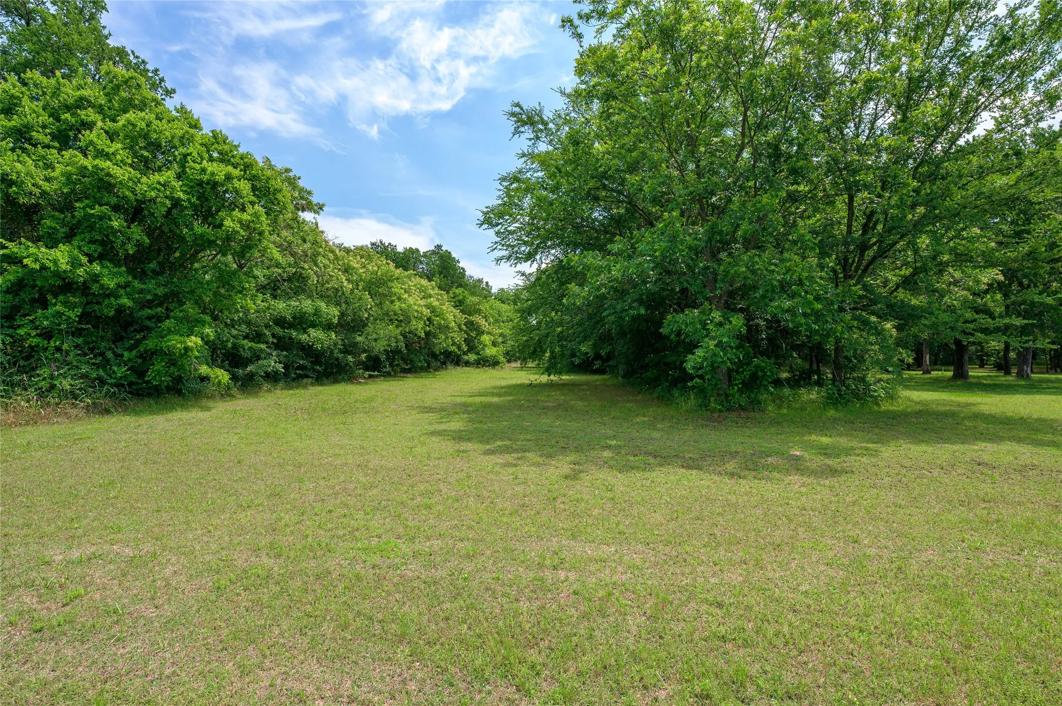 Mobile Home For Sale in Grayson County , 1742 Reynolds Lane, Sherman, Texas 75092, 3 Bedroom, 2 Bathroom, Garage spaces, 1,475 Sqft, built in 2020, mls#21271196, Real Estate Agent in Sherman, Homes For Sale in Grayson county, Homes For Sale in Sherman, Realtor in Sherman Texas, Real Estate Brokerage Independent Realty Texas, Luminita Cordes Realtor