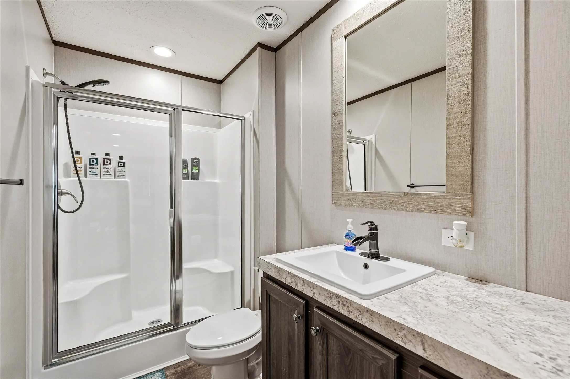 Mobile Home For Sale in Grayson County , 1742 Reynolds Lane, Sherman, Texas 75092, 3 Bedroom, 2 Bathroom, Garage spaces, 1,475 Sqft, built in 2020, mls#21271196, Real Estate Agent in Sherman, Homes For Sale in Grayson county, Homes For Sale in Sherman, Realtor in Sherman Texas, Real Estate Brokerage Independent Realty Texas, Luminita Cordes Realtor