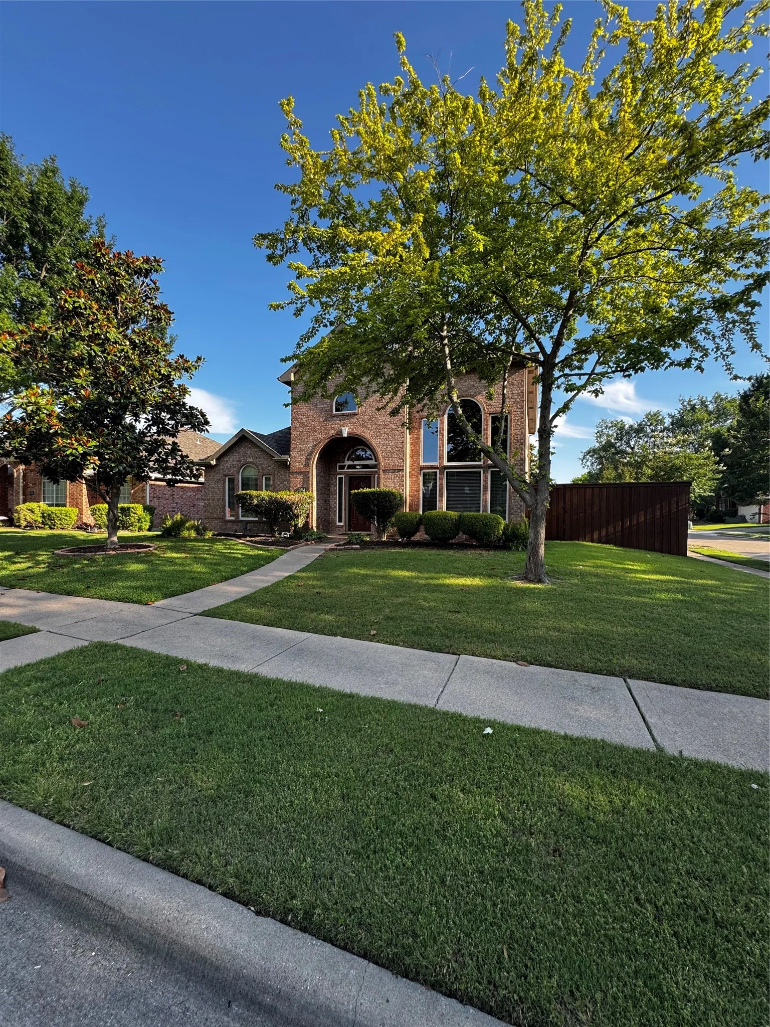 Single Family Residence For Rent