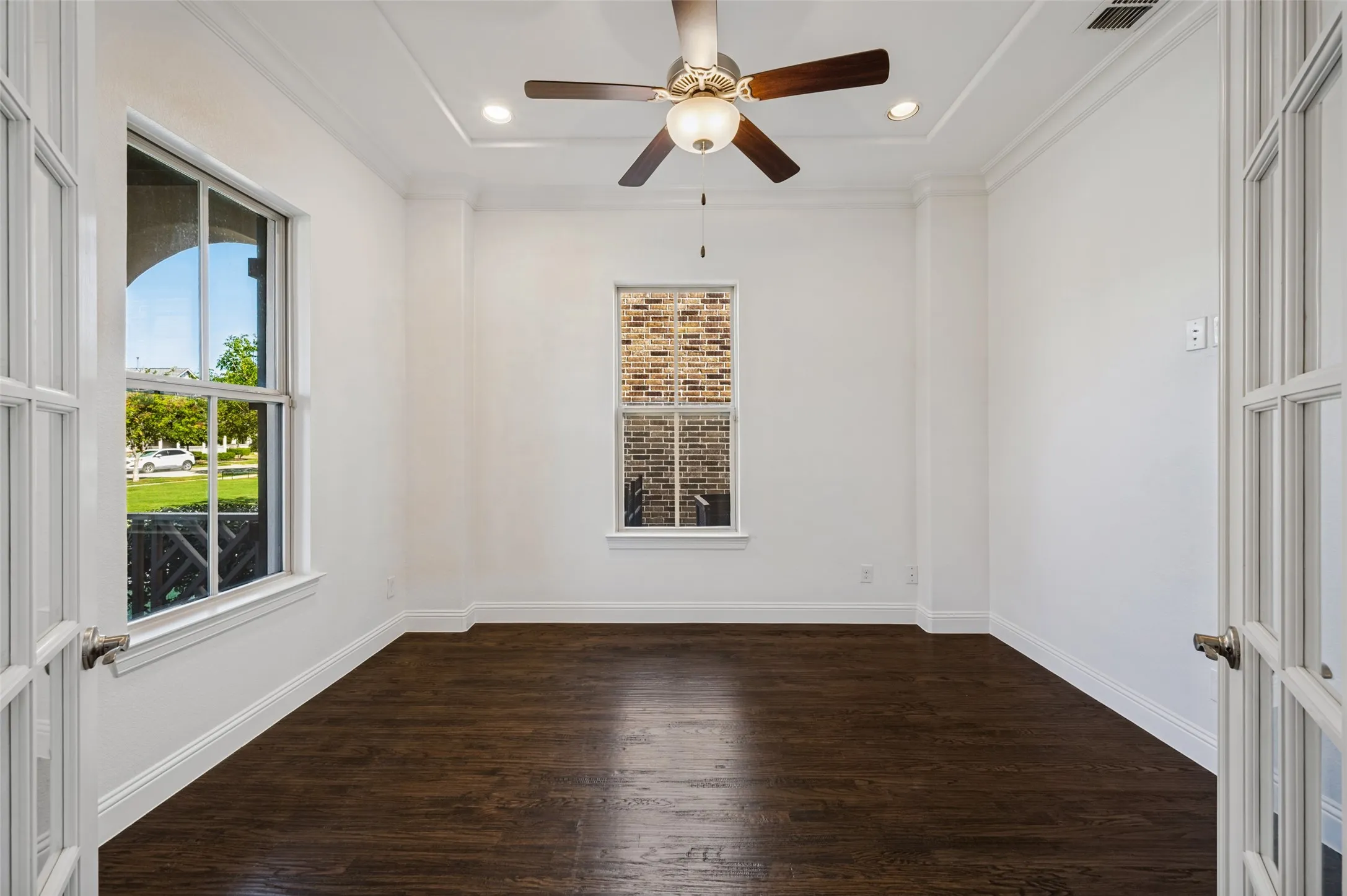Single Family Residence For Sale in Denton County , 8314 Kentland Drive, Frisco, Texas 75034, 3 Bedroom, 4 Bathroom, 3 Garage spaces, 2,610 Sqft, built in 2016, mls#21271839, Real Estate Agent in Frisco, Homes For Sale in Denton county, Homes For Sale in Frisco, Realtor in Frisco Texas, Real Estate Brokerage Independent Realty Texas, Luminita Cordes Realtor