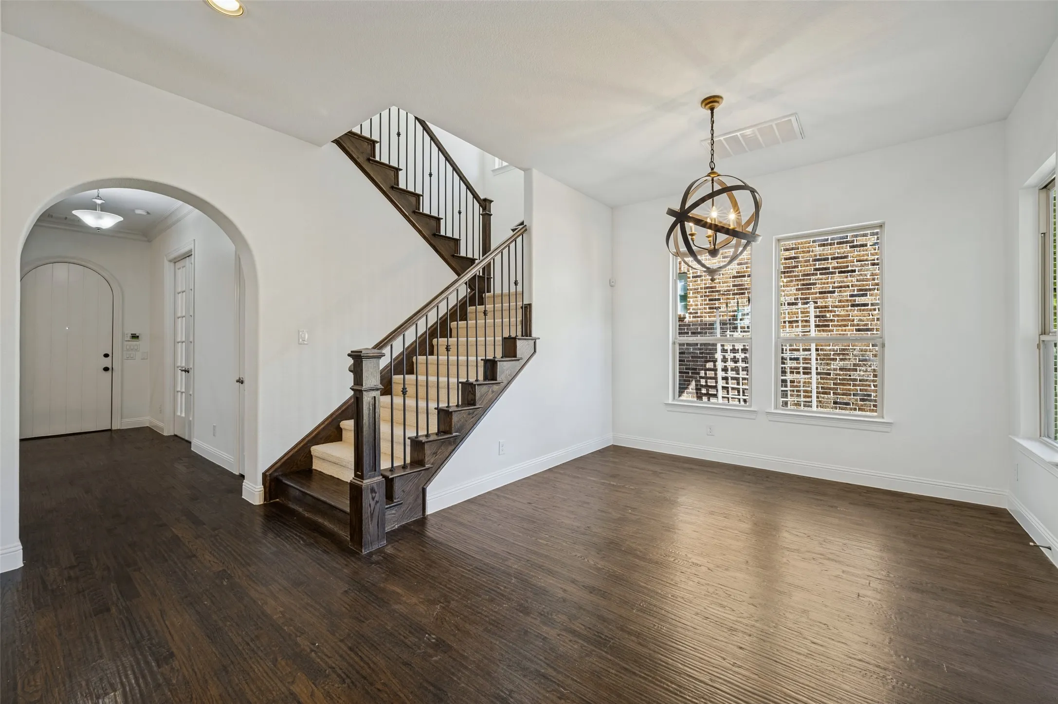 Single Family Residence For Sale in Denton County , 8314 Kentland Drive, Frisco, Texas 75034, 3 Bedroom, 4 Bathroom, 3 Garage spaces, 2,610 Sqft, built in 2016, mls#21271839, Real Estate Agent in Frisco, Homes For Sale in Denton county, Homes For Sale in Frisco, Realtor in Frisco Texas, Real Estate Brokerage Independent Realty Texas, Luminita Cordes Realtor