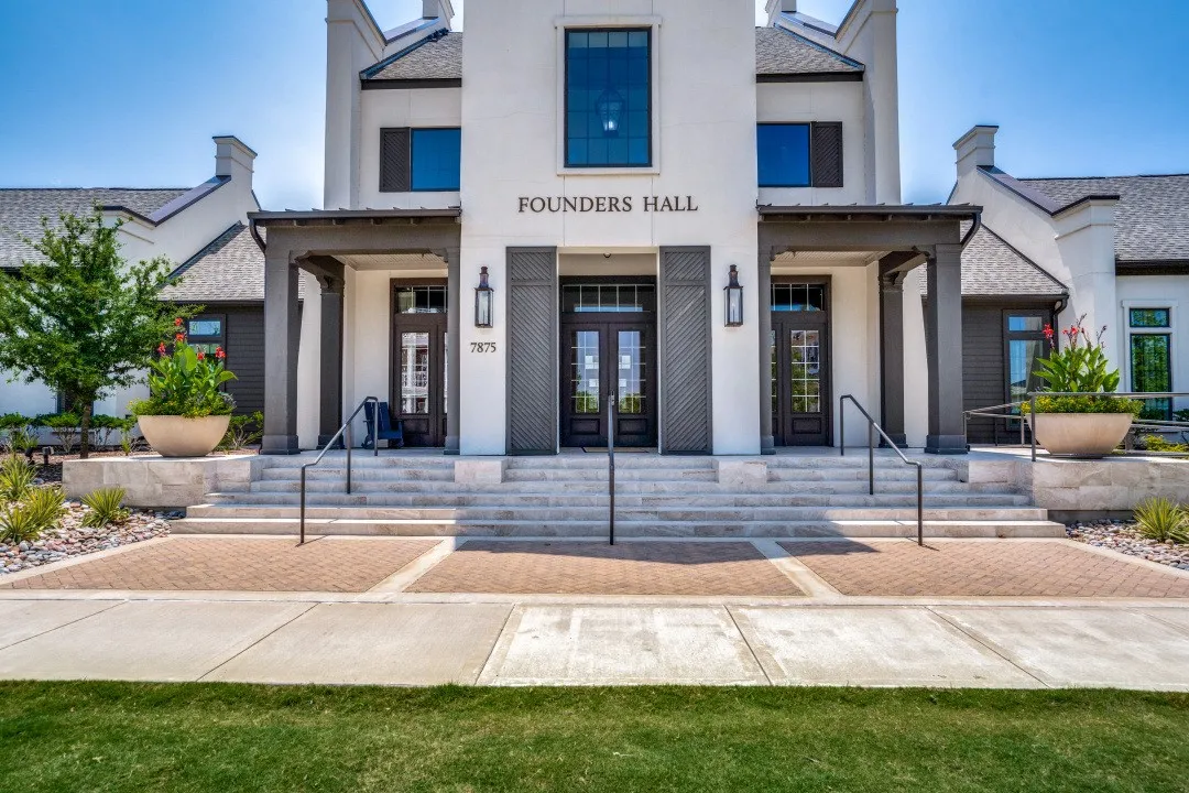 Single Family Residence For Sale in Denton County , 8314 Kentland Drive, Frisco, Texas 75034, 3 Bedroom, 4 Bathroom, 3 Garage spaces, 2,610 Sqft, built in 2016, mls#21271839, Real Estate Agent in Frisco, Homes For Sale in Denton county, Homes For Sale in Frisco, Realtor in Frisco Texas, Real Estate Brokerage Independent Realty Texas, Luminita Cordes Realtor