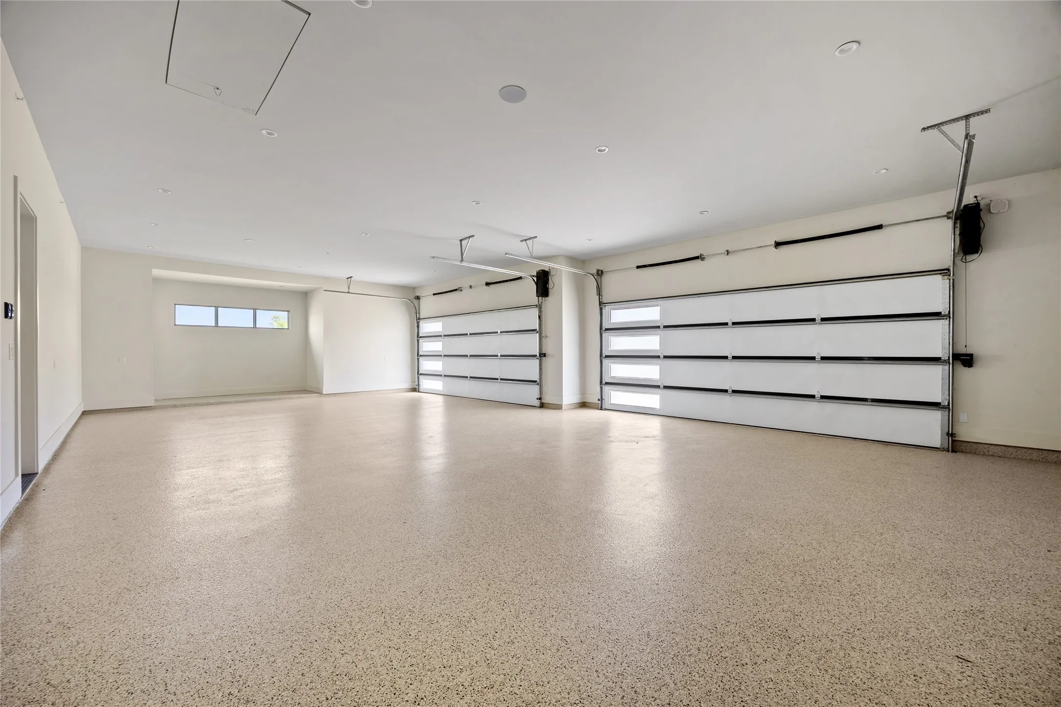 Single Family Residence For Sale in Denton County , 1118 Pitner Court, Bartonville, Texas 76226, 5 Bedroom, 7 Bathroom, 4 Garage spaces, 6,557 Sqft, built in 2026, mls#21271670, Real Estate Agent in Bartonville, Homes For Sale in Denton county, Homes For Sale in Bartonville, Realtor in Bartonville Texas, Real Estate Brokerage Independent Realty Texas, Luminita Cordes Realtor