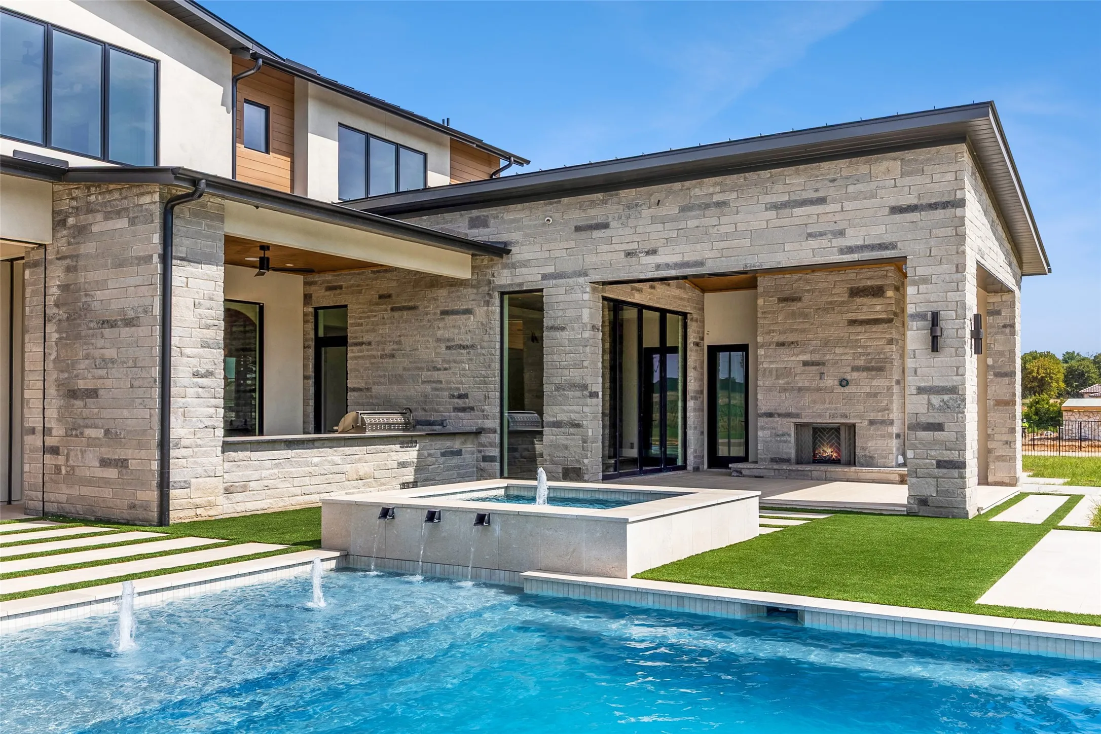 Single Family Residence For Sale in Denton County , 1118 Pitner Court, Bartonville, Texas 76226, 5 Bedroom, 7 Bathroom, 4 Garage spaces, 6,557 Sqft, built in 2026, mls#21271670, Real Estate Agent in Bartonville, Homes For Sale in Denton county, Homes For Sale in Bartonville, Realtor in Bartonville Texas, Real Estate Brokerage Independent Realty Texas, Luminita Cordes Realtor