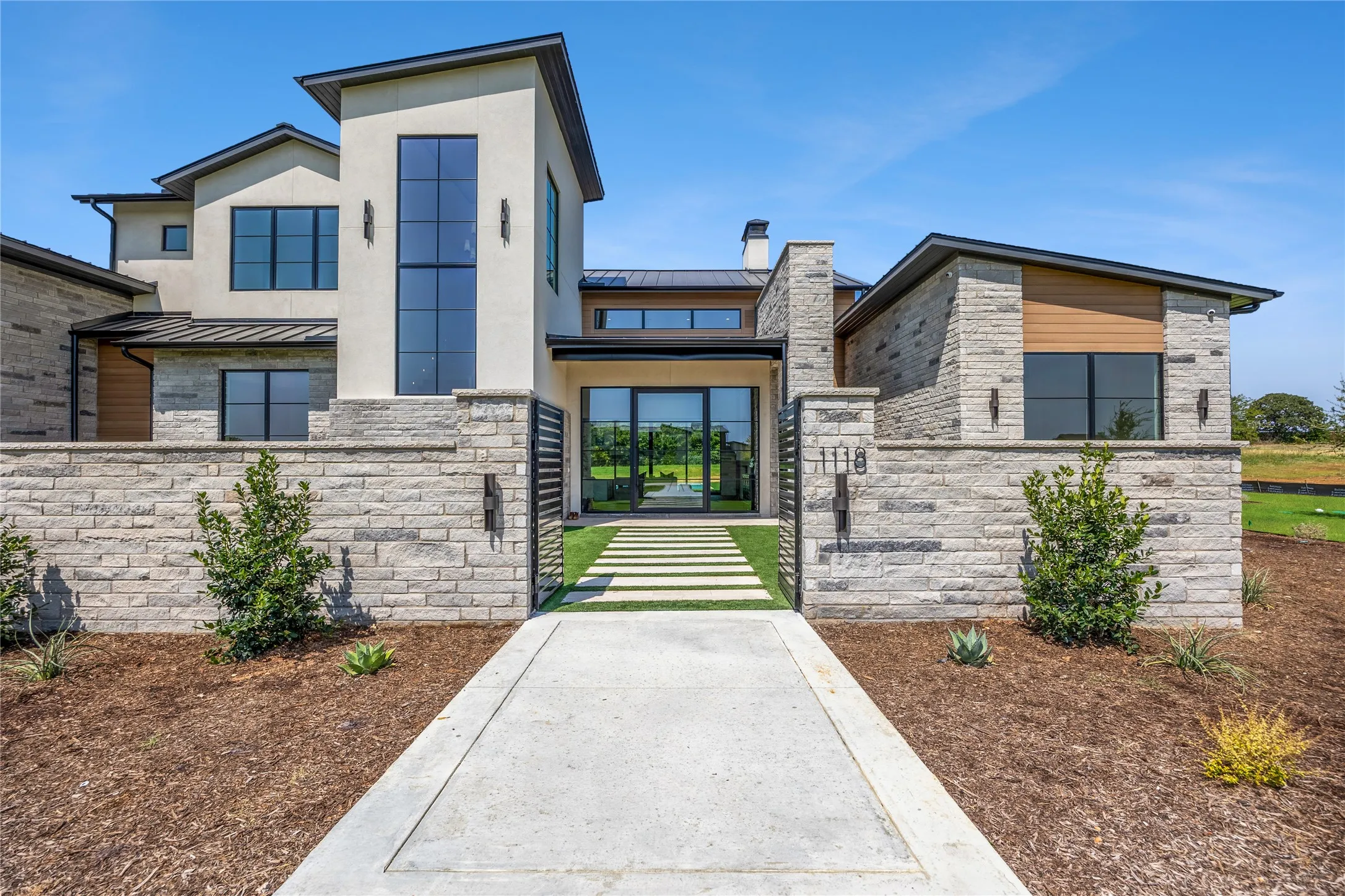 Single Family Residence For Sale in Denton County , 1118 Pitner Court, Bartonville, Texas 76226, 5 Bedroom, 7 Bathroom, 4 Garage spaces, 6,557 Sqft, built in 2026, mls#21271670, Real Estate Agent in Bartonville, Homes For Sale in Denton county, Homes For Sale in Bartonville, Realtor in Bartonville Texas, Real Estate Brokerage Independent Realty Texas, Luminita Cordes Realtor