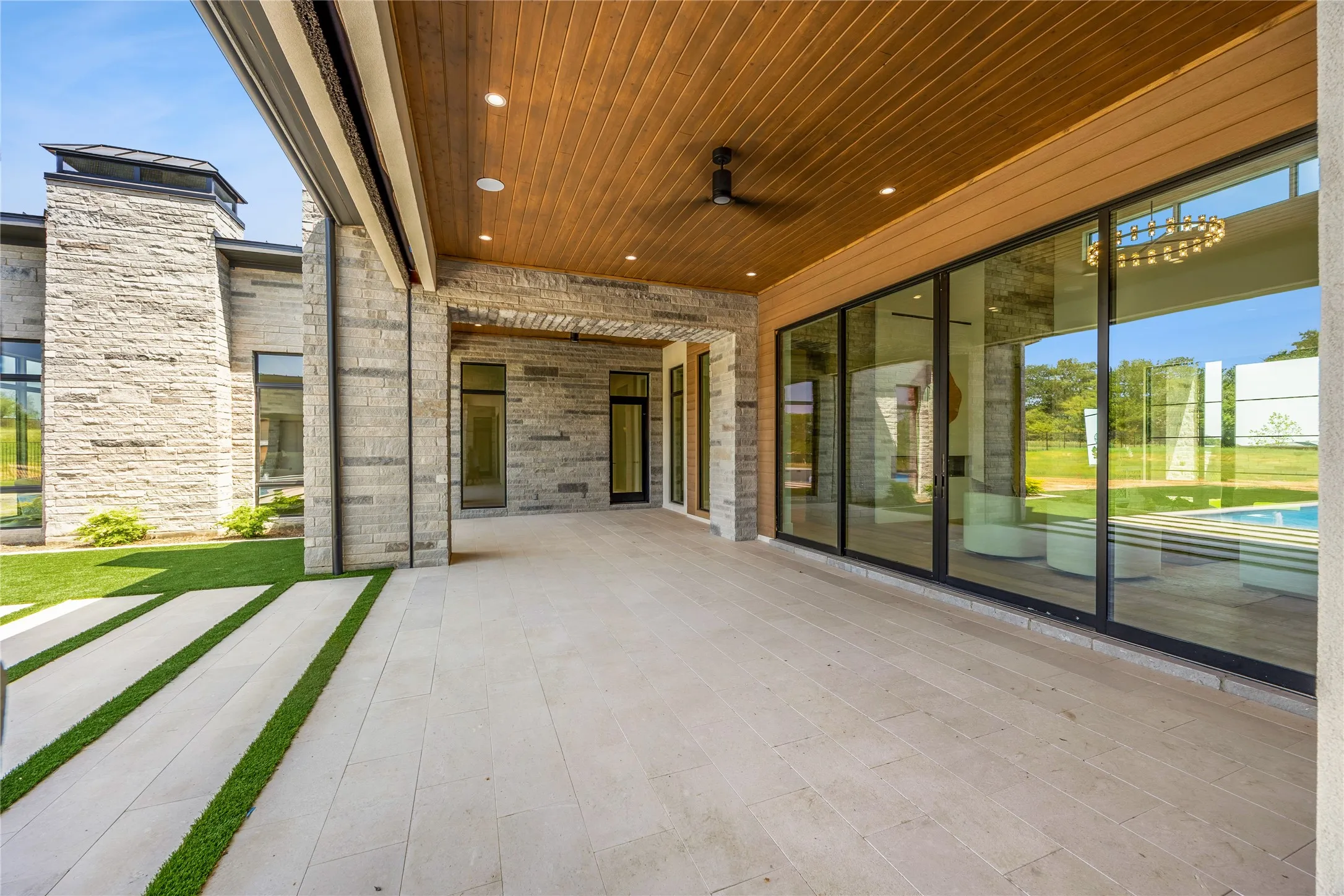 Single Family Residence For Sale in Denton County , 1118 Pitner Court, Bartonville, Texas 76226, 5 Bedroom, 7 Bathroom, 4 Garage spaces, 6,557 Sqft, built in 2026, mls#21271670, Real Estate Agent in Bartonville, Homes For Sale in Denton county, Homes For Sale in Bartonville, Realtor in Bartonville Texas, Real Estate Brokerage Independent Realty Texas, Luminita Cordes Realtor