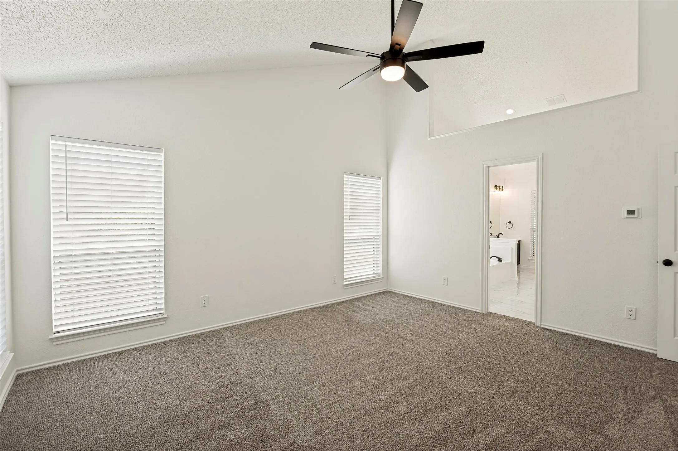 Single Family Residence For Sale in Denton County , 1420 Dudley Drive, Carrollton, Texas 75007, 4 Bedroom, 3 Bathroom, 2 Garage spaces, 2,639 Sqft, built in 1991, mls#21257061, Real Estate Agent in Carrollton, Homes For Sale in Denton county, Homes For Sale in Carrollton, Realtor in Carrollton Texas, Real Estate Brokerage Independent Realty Texas, Luminita Cordes Realtor