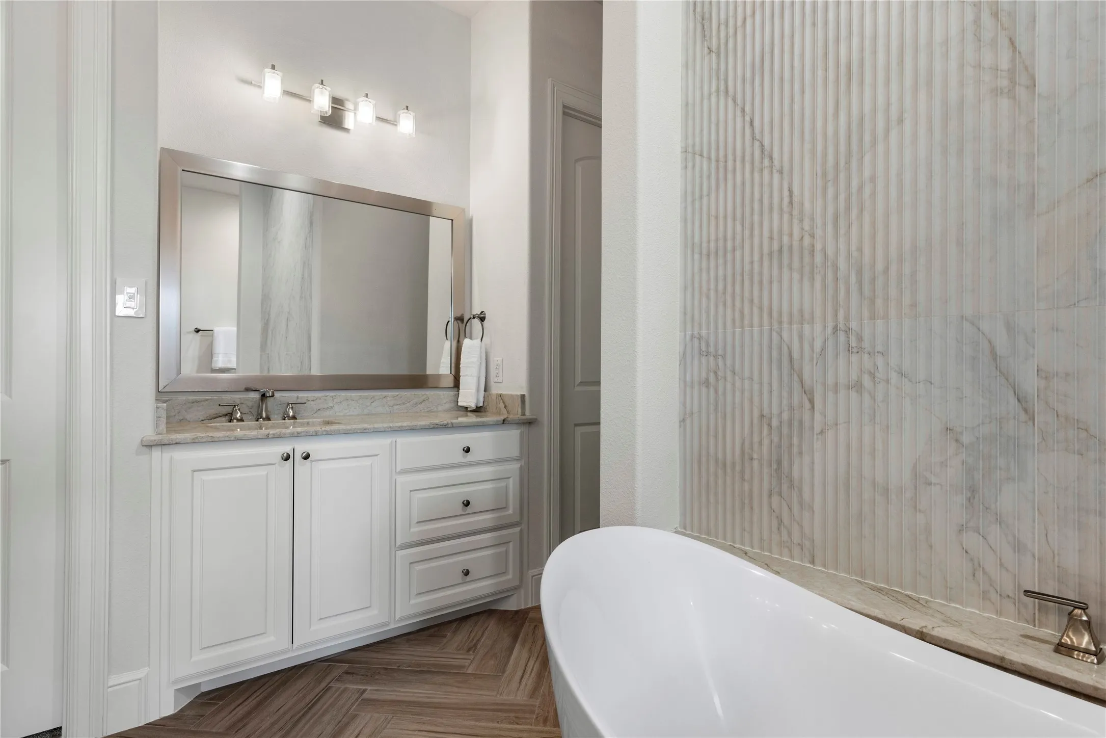 Single Family Residence For Sale in Collin County , 4141 Tranquility Lane, Prosper, Texas 75078, 6 Bedroom, 7 Bathroom, 4 Garage spaces, 6,057 Sqft, built in 2017, mls#21270878, Real Estate Agent in Prosper, Homes For Sale in Collin county, Homes For Sale in Prosper, Realtor in Prosper Texas, Real Estate Brokerage Independent Realty Texas, Luminita Cordes Realtor